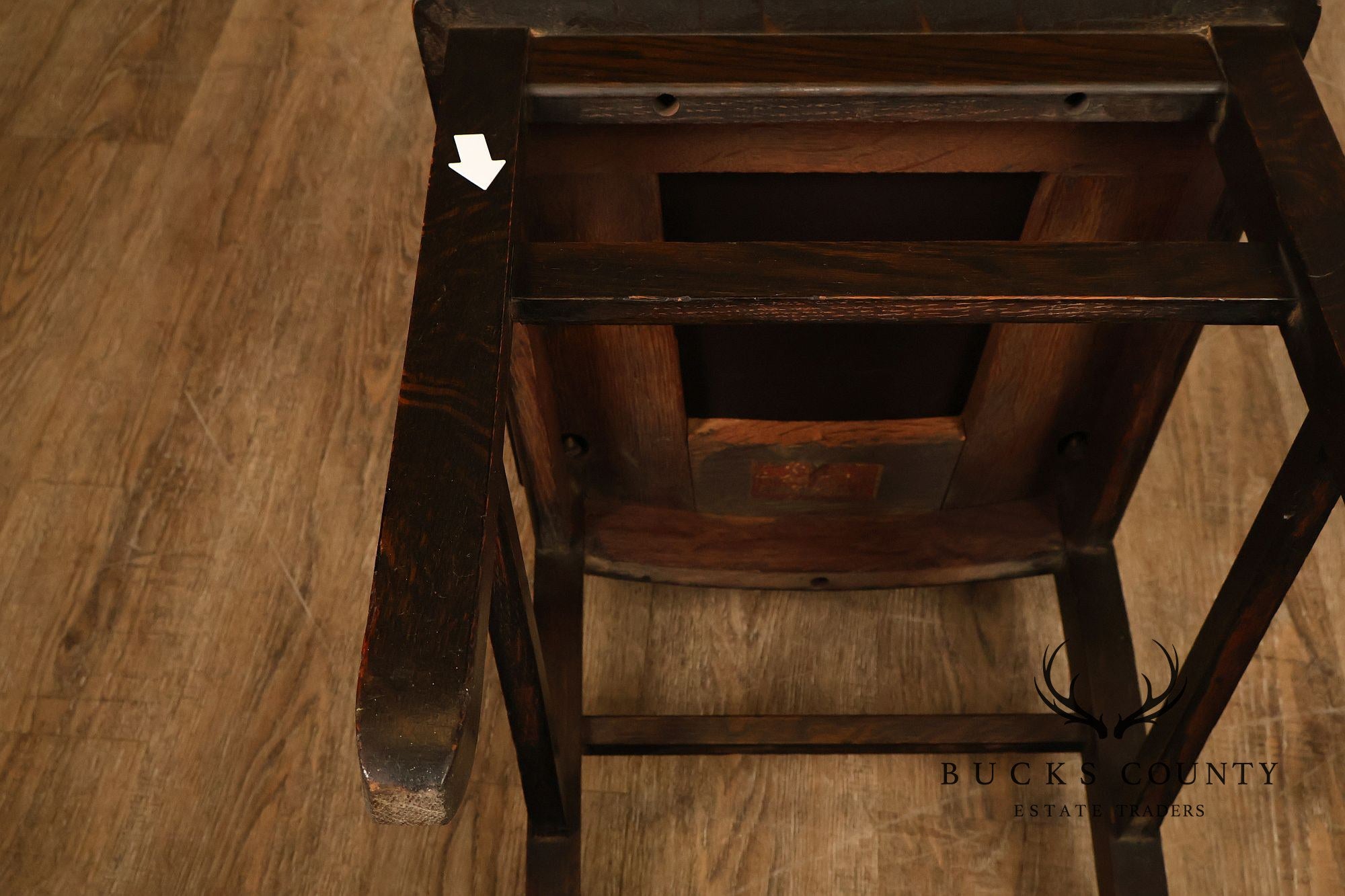 Mission Style Antique Oak Rabbit Ear Side Chair With Leather Seat