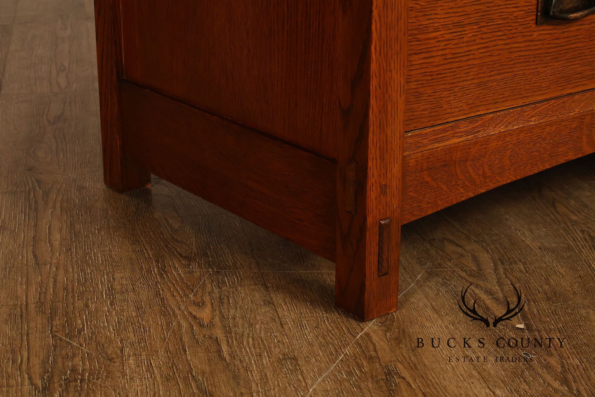 Stickley Mission Collection Oak Eight-Drawer Chest