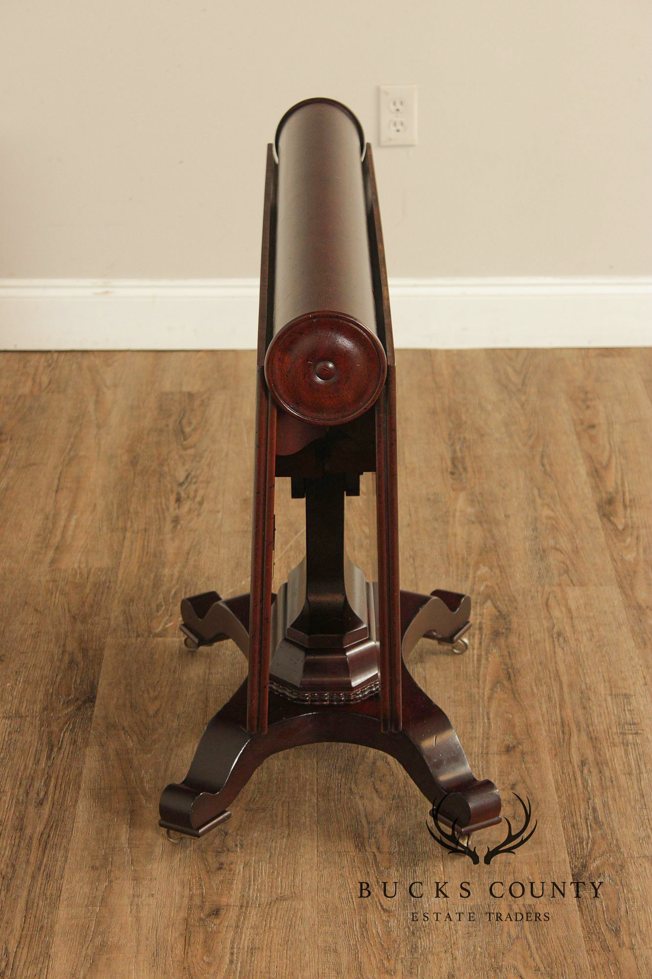 Century Oscar De La Renta Designed Mahogany Drop Leaf Table