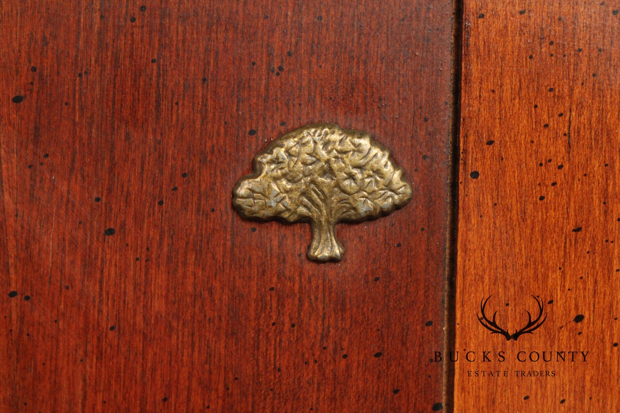 American Drew Queen Anne Style Cherry Sideboard