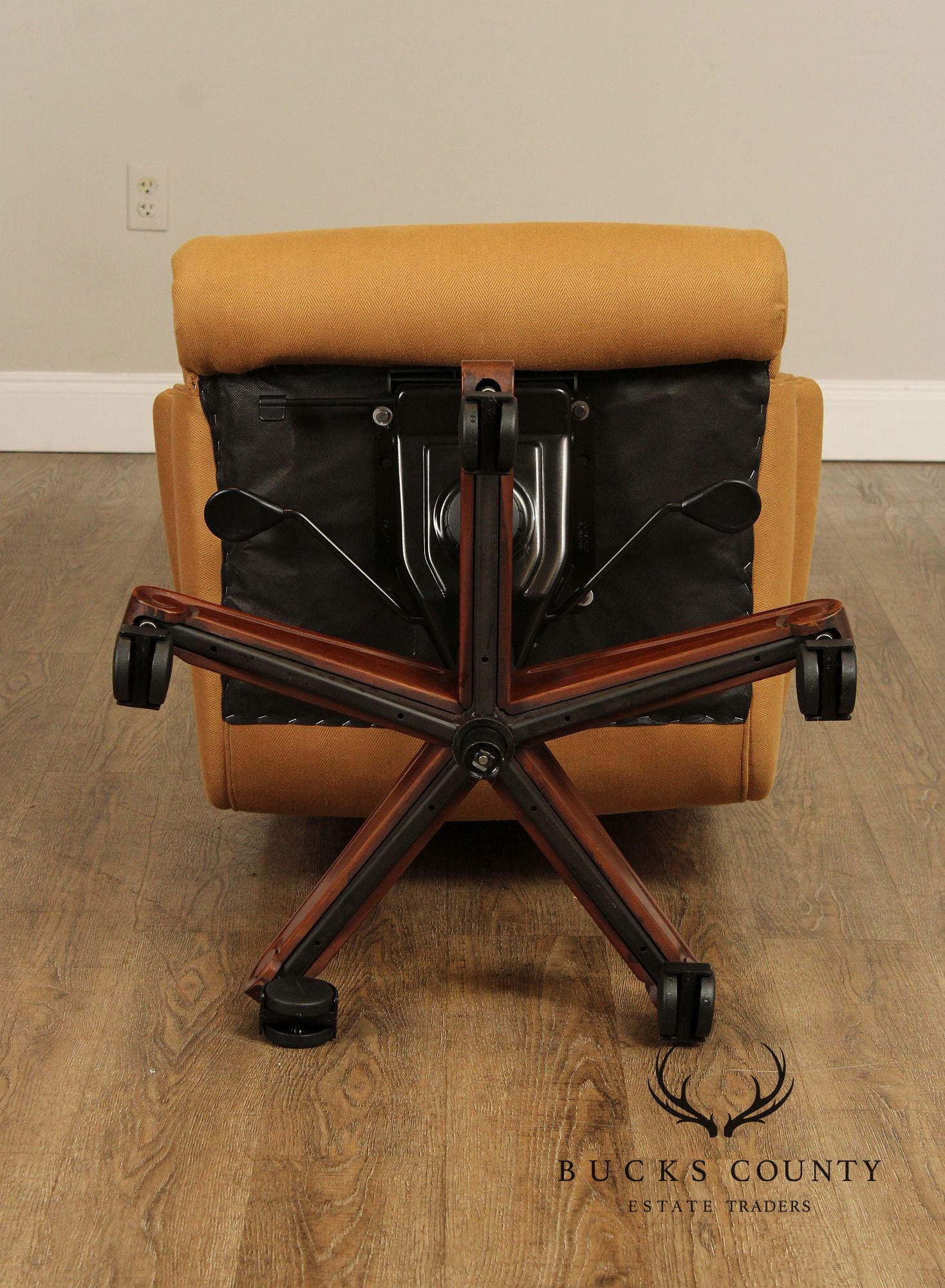 Traditional Executive Office Chair