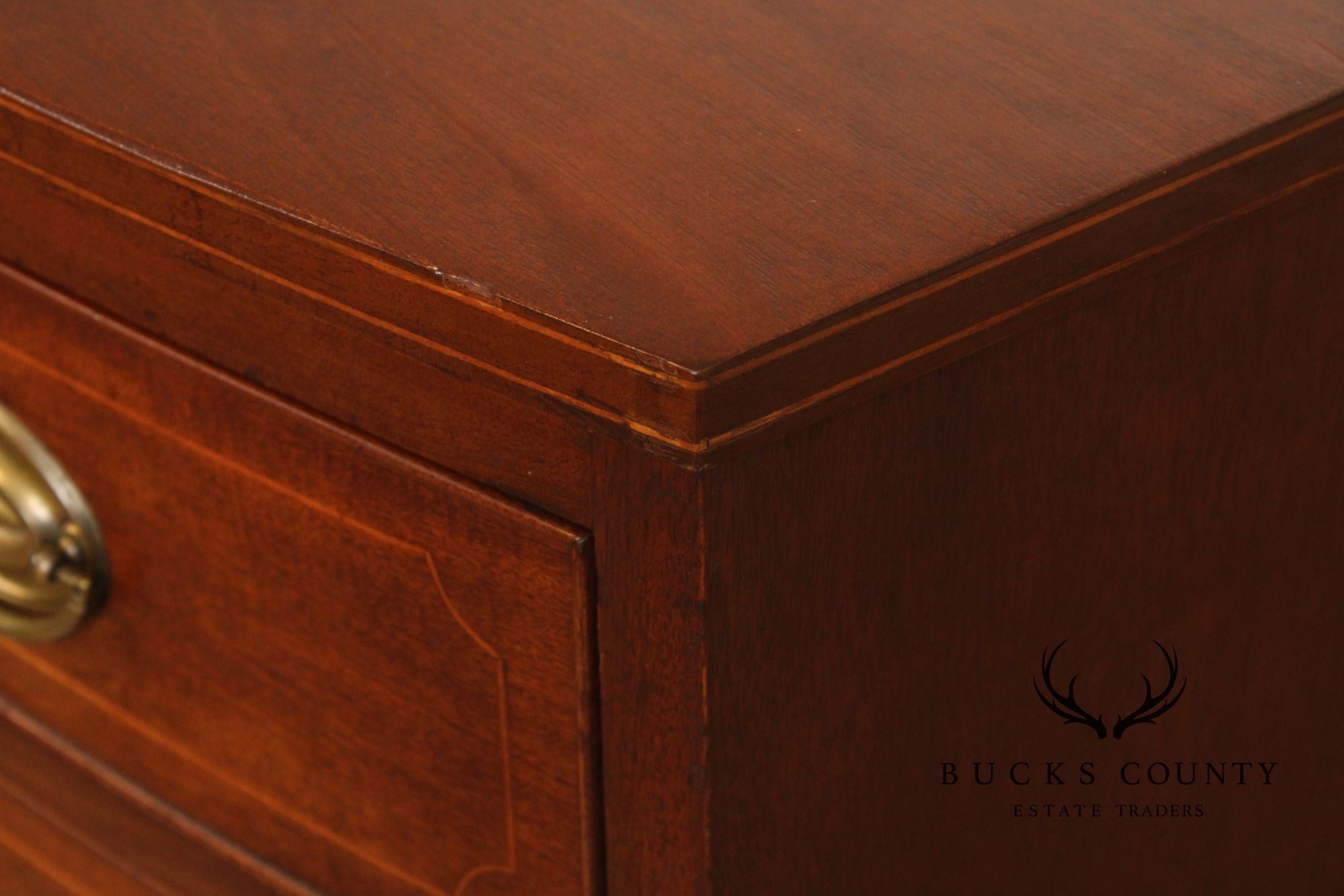 Biggs Hepplewhite Style Mahogany Chest of Drawers