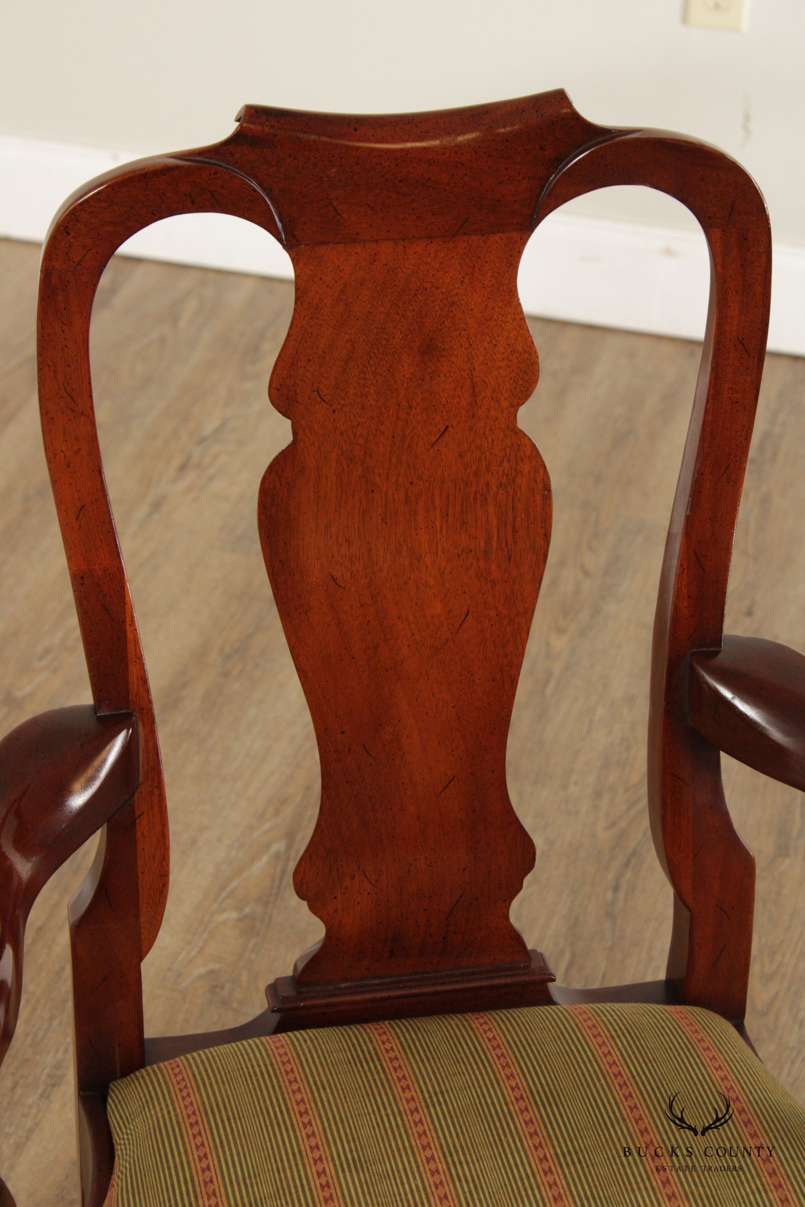 Hickory Chair Queen Anne Style Mahogany Shepard's Crook Armchair