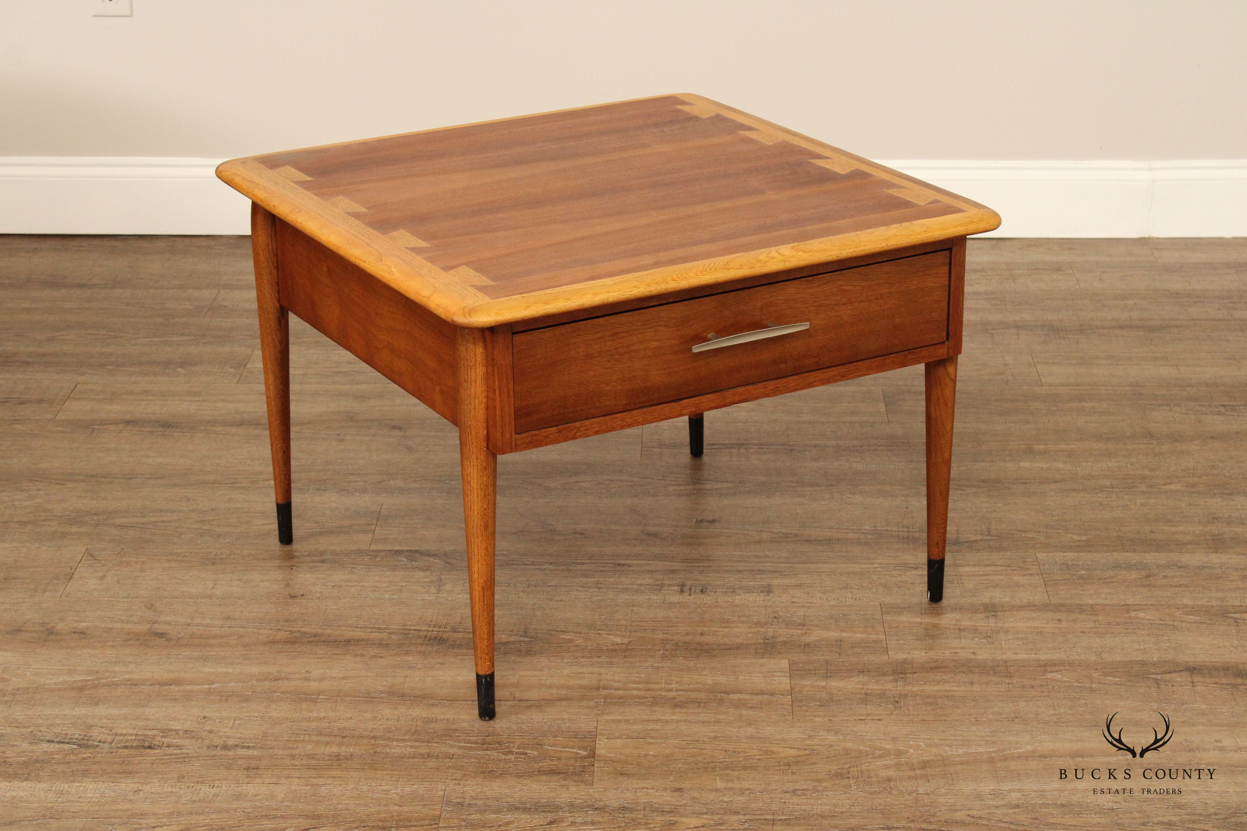 Lane Acclaim Mid Century Modern Walnut Side Table with Drawer