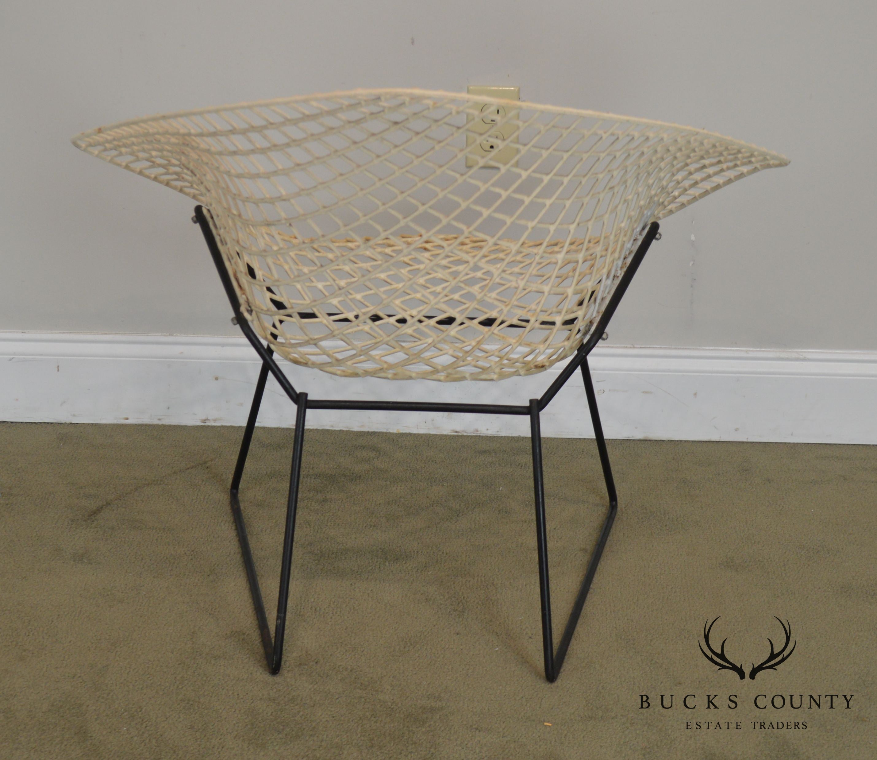 Knoll Mid Century Modern Bertoia Diamond Chair