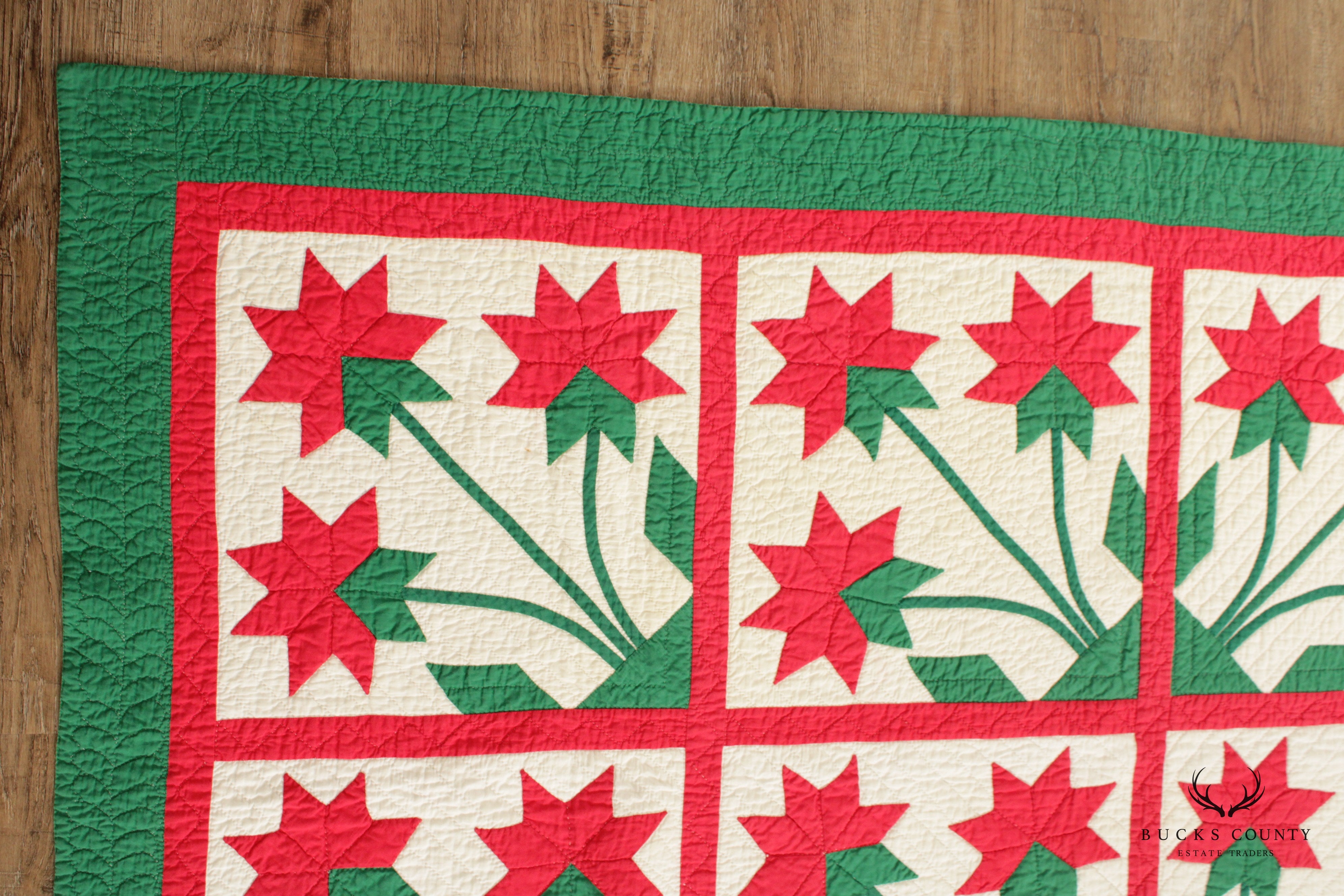 Early 20th Century Poinsettia Applique Christmas Quilt