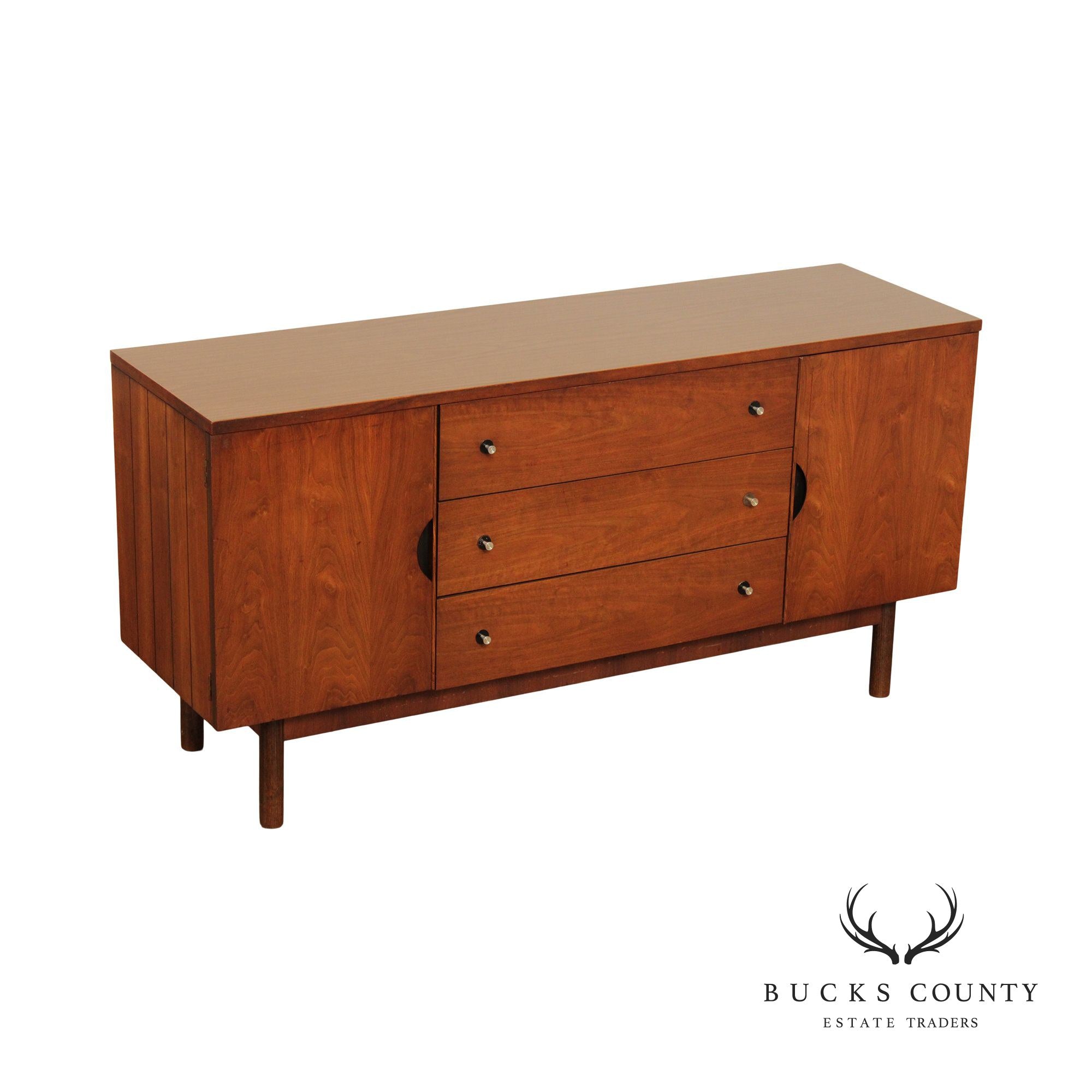 Stanley Furniture Mid Century Modern Walnut Sideboard