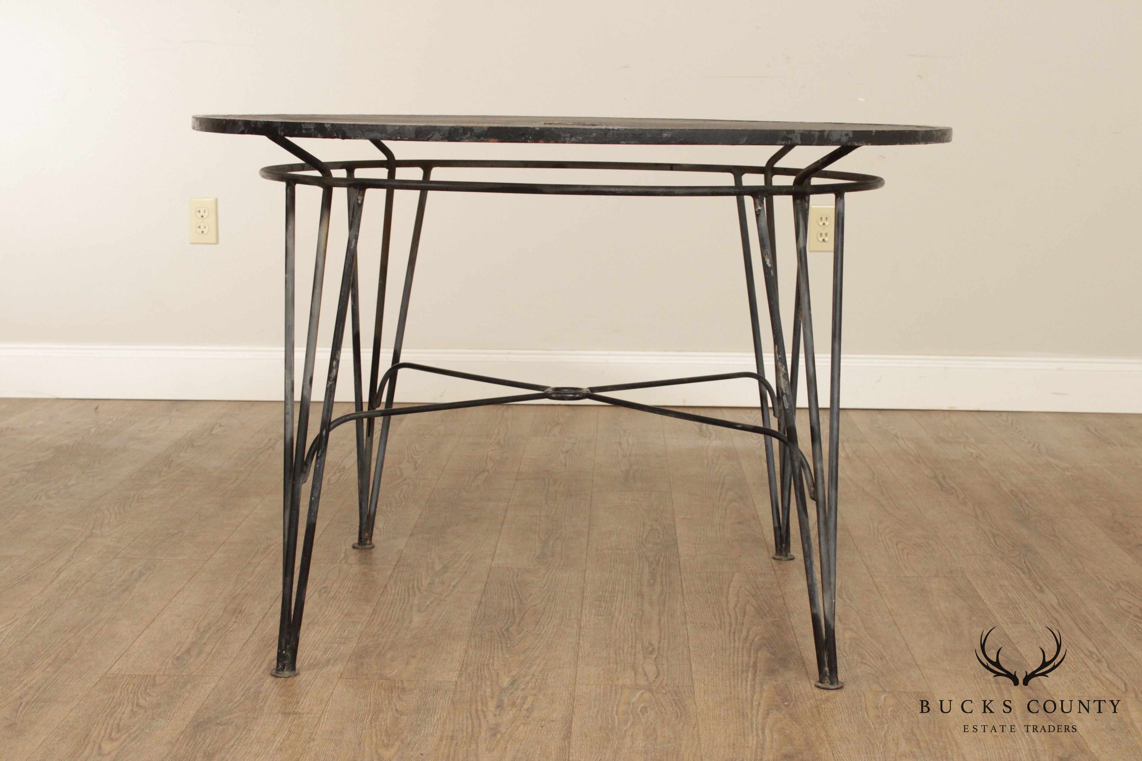 Salterini 'Radar' Midcentury Modern Wrought Iron Round Patio Dining Table