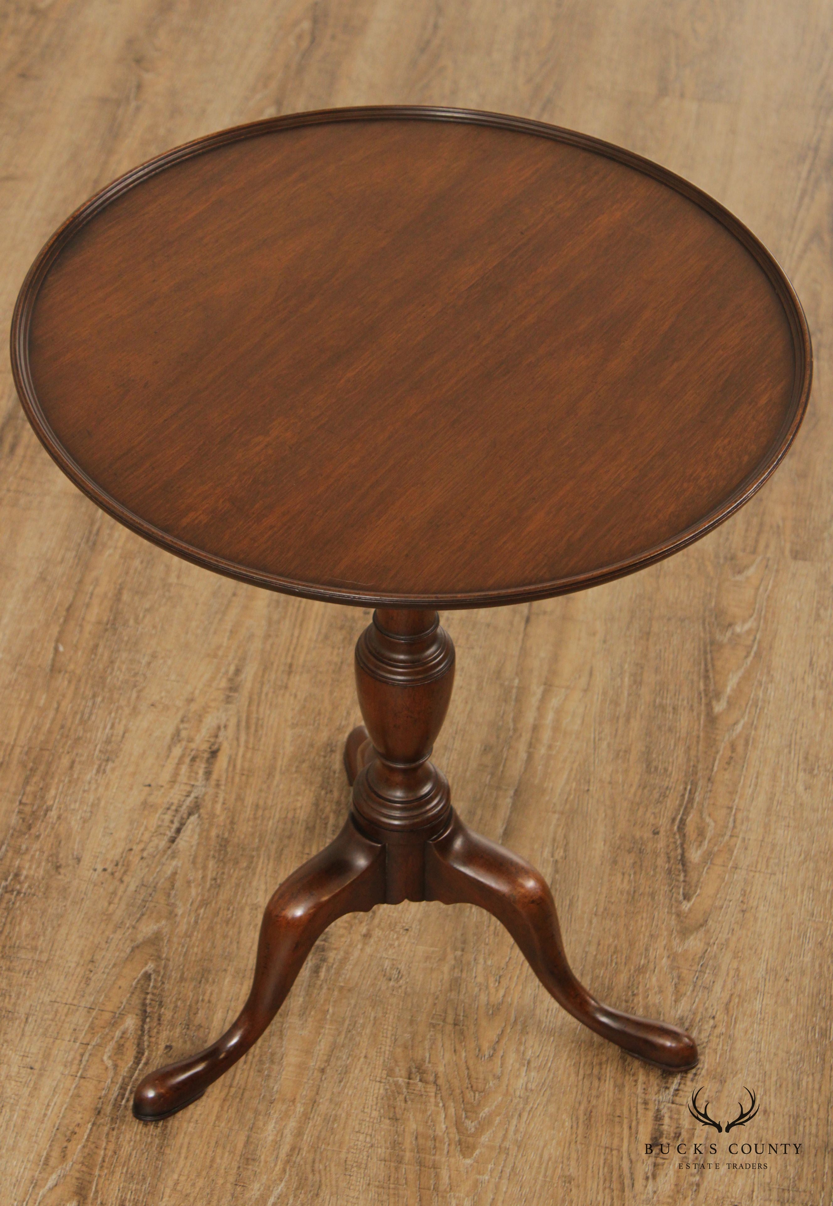 Kittinger Colonial Williamsburg Adaptation Mahogany Tilt-Top Tea Table