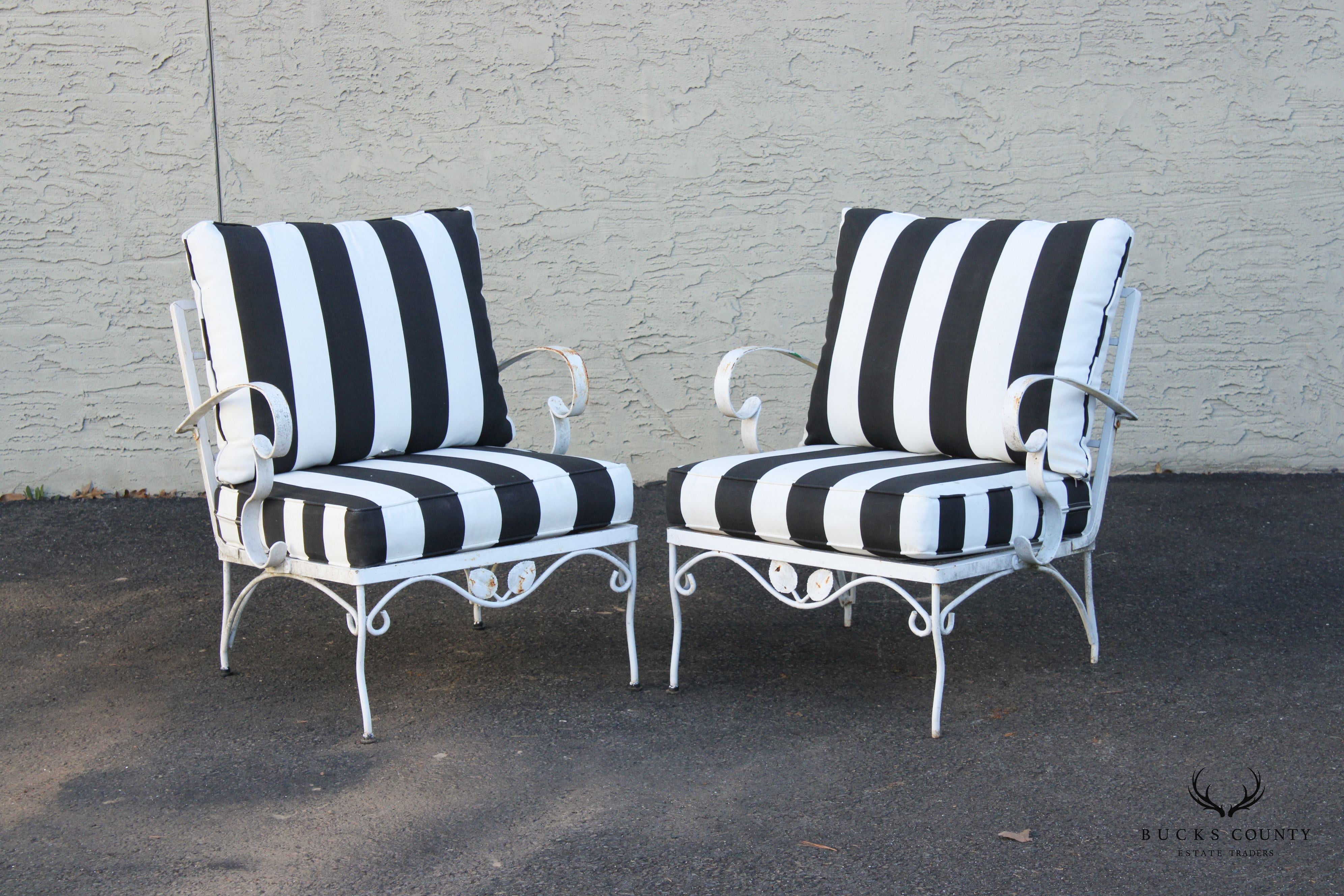 Mid Century Pair Wrought Iron Outdoor Lounge Chairs