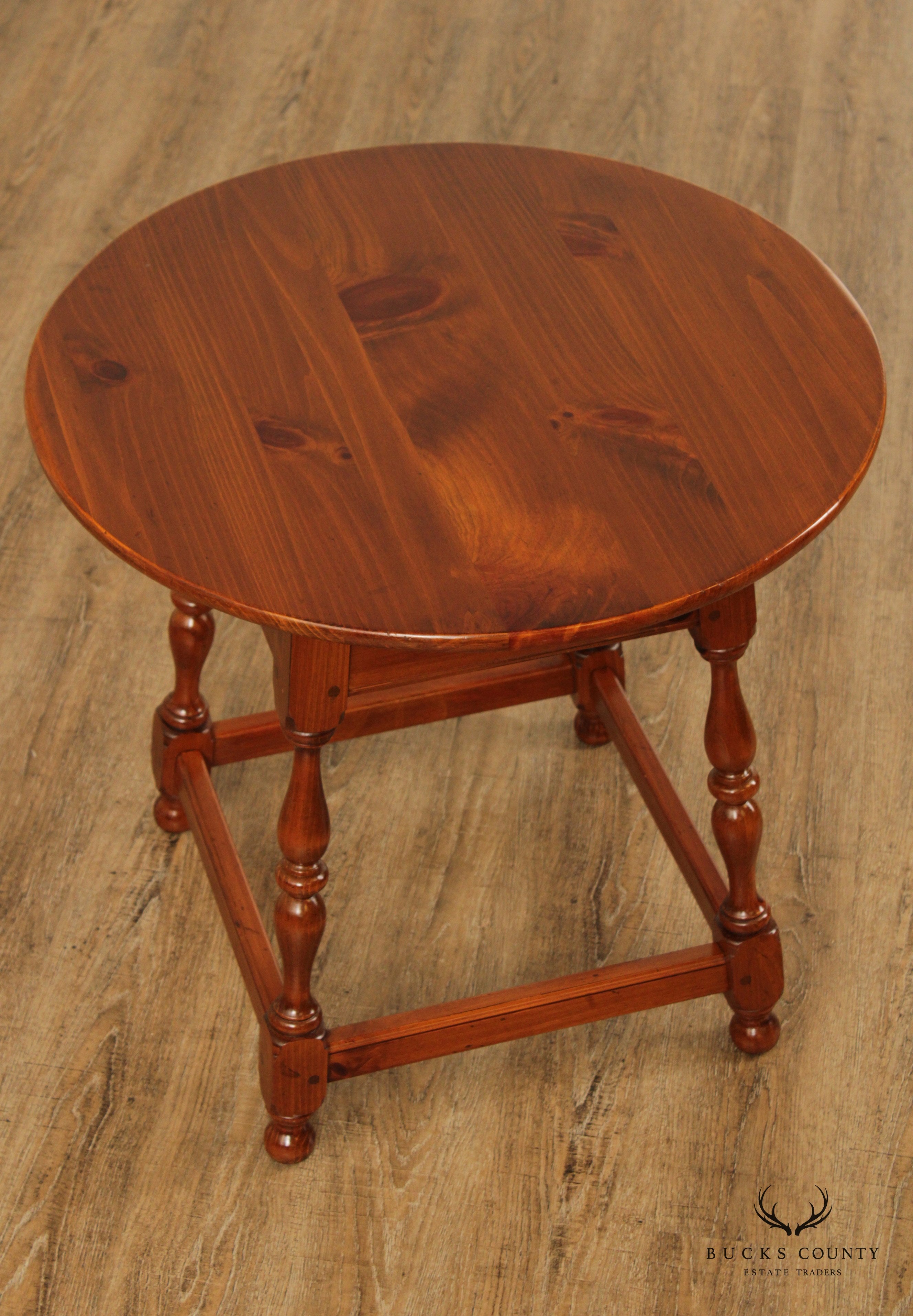 Ethan Allen Colonial Pine Round Side Tavern Table