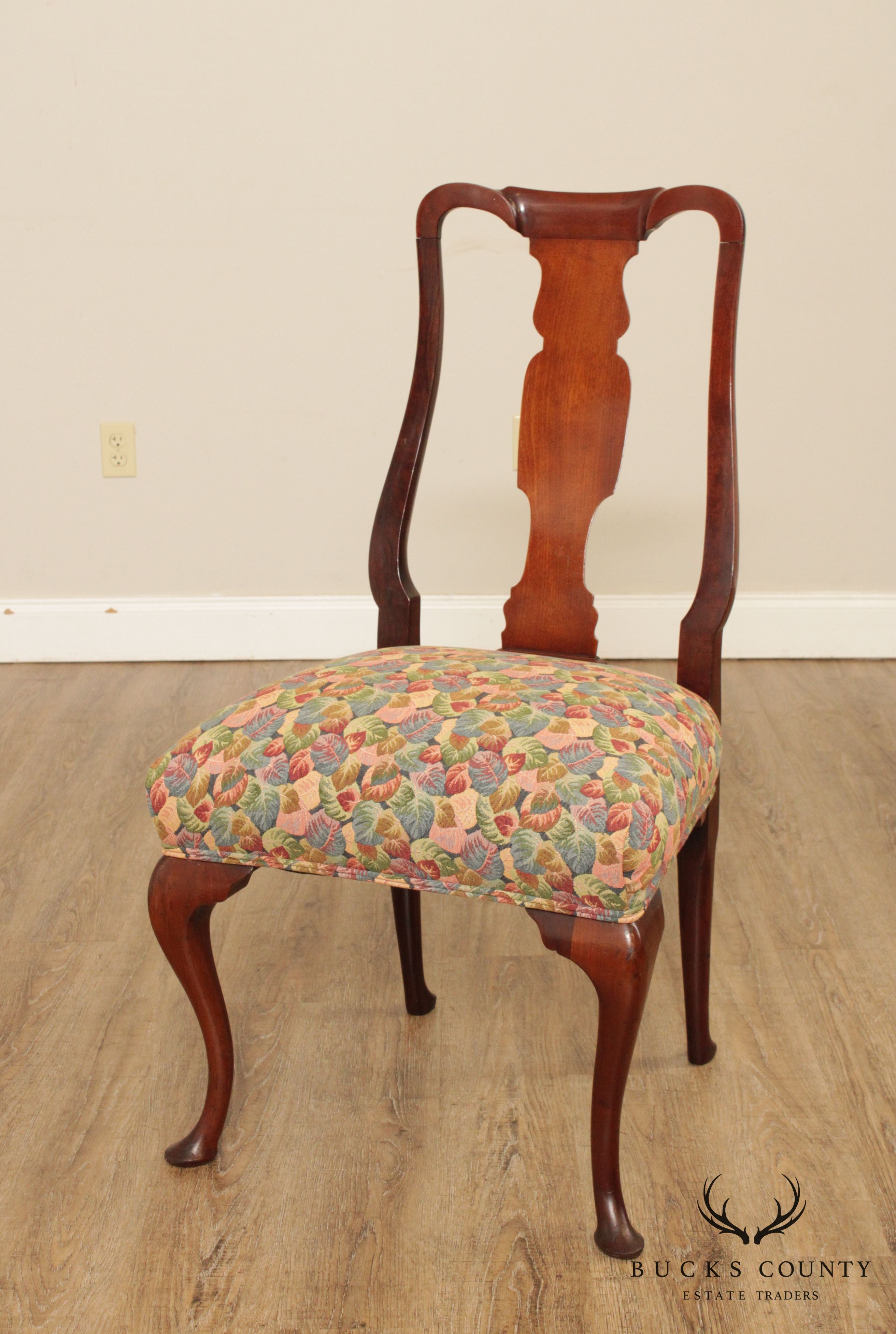 Queen Anne Style Custom Quality Antique Mahogany Side Chair