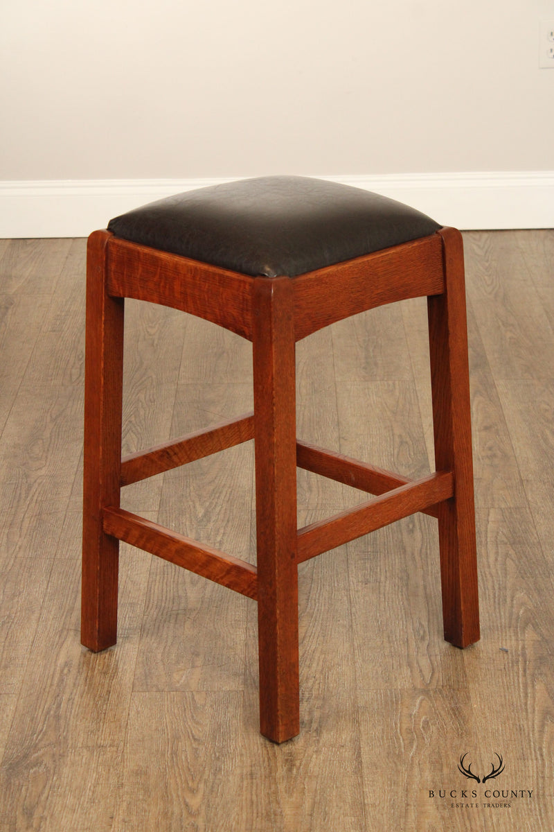 Stickley Mission Collection Set of Four Oak and Leather Backless Stools