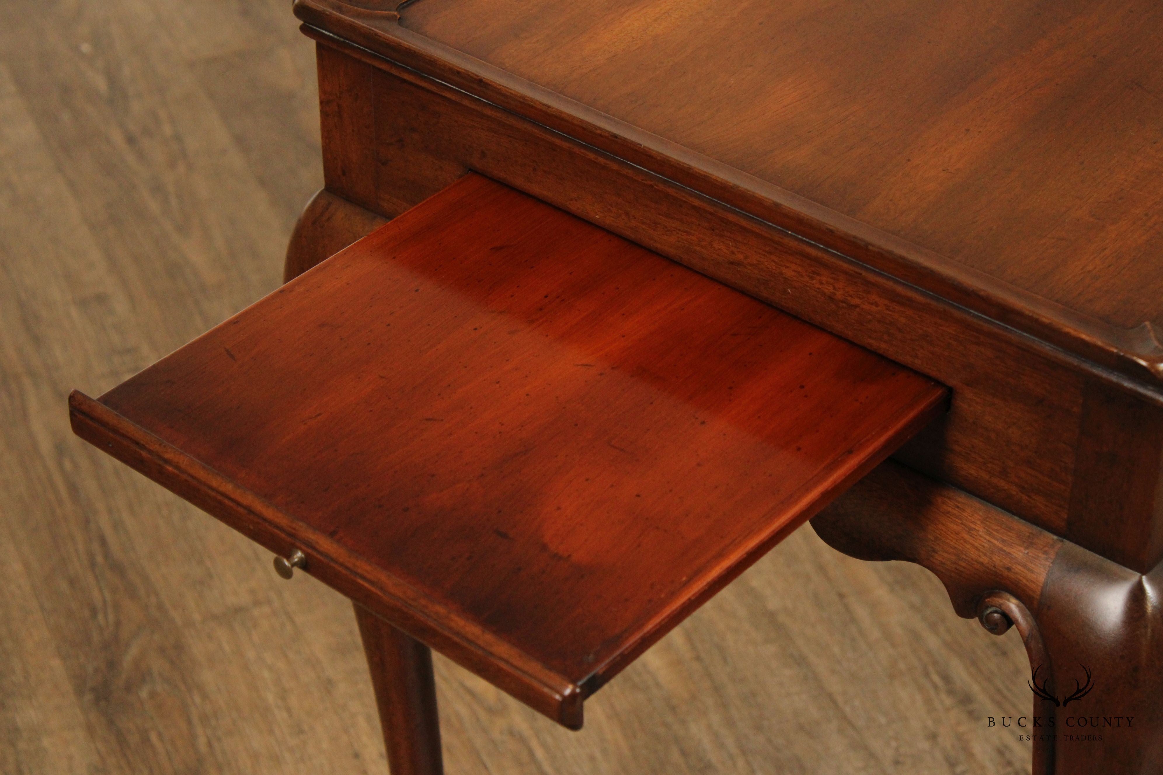 Kittinger Williamsburg Restoration Queen Anne Mahogany Tea Table