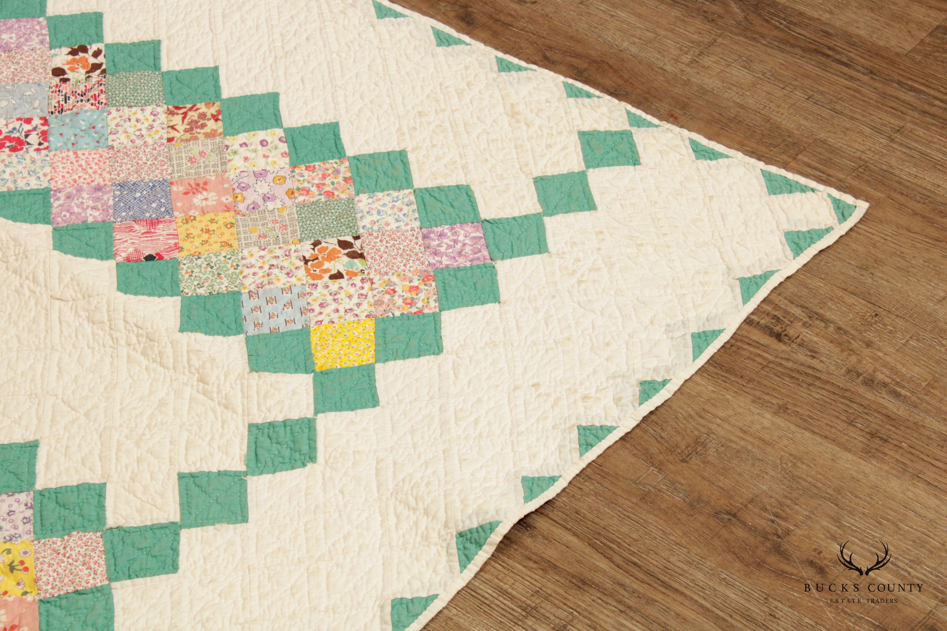 Mennonite or Amish Patchwork 'Sawtooth' Bars Quilt