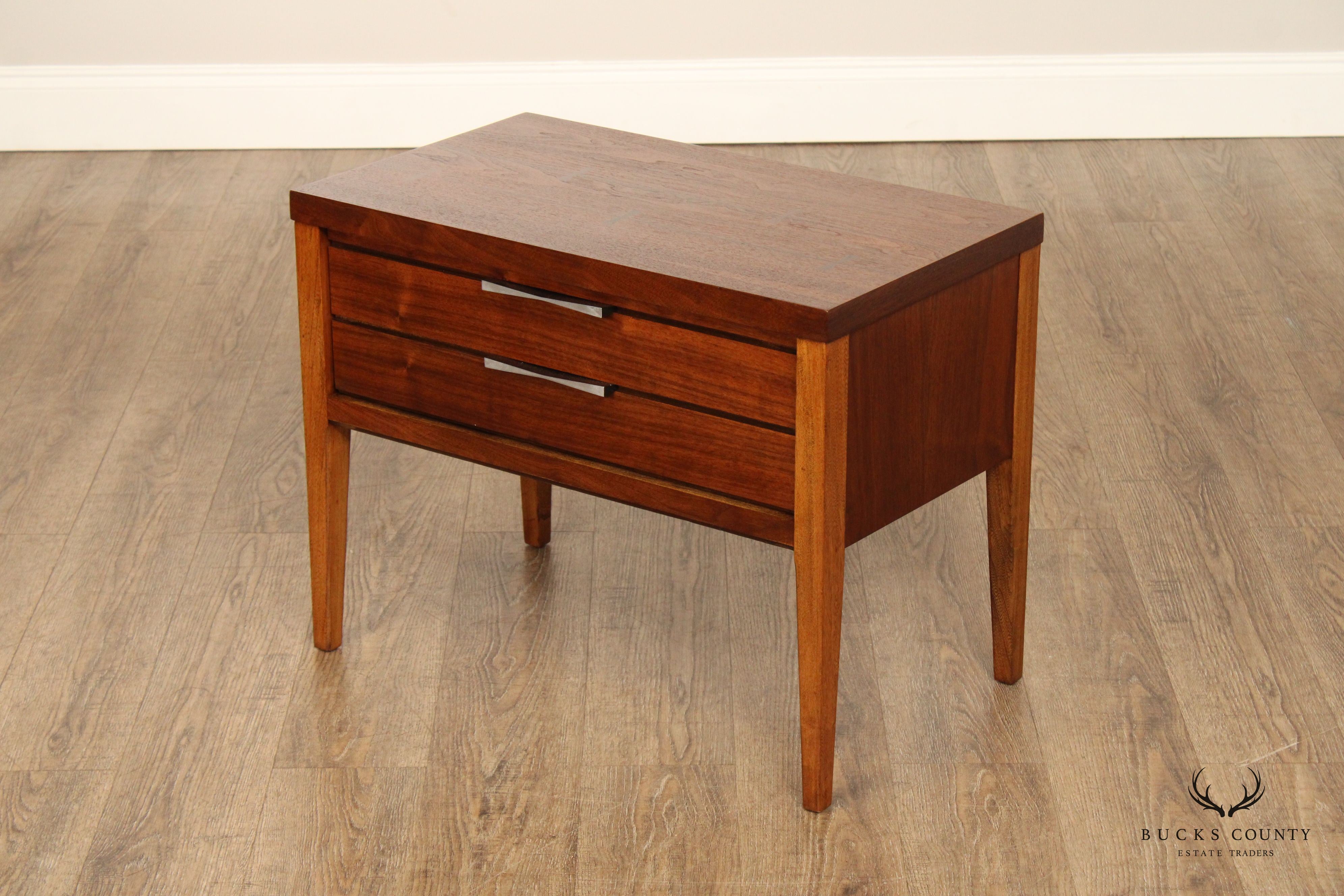 Lane 'Tuxedo' Mid Century Modern Walnut Nightstand