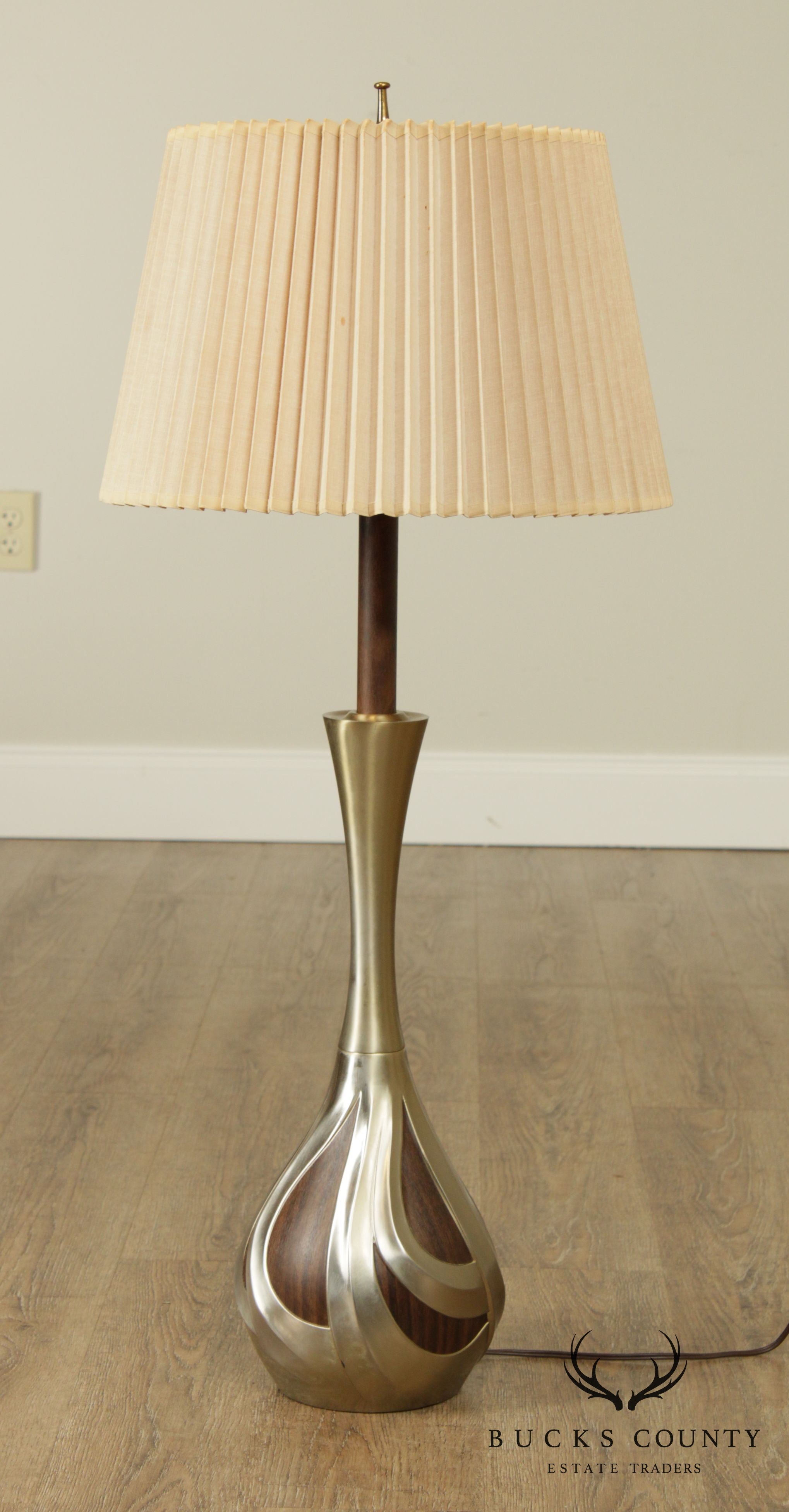 Stiffel Tony Paul Style Mid Century Modern Walnut, Brass Table Lamp