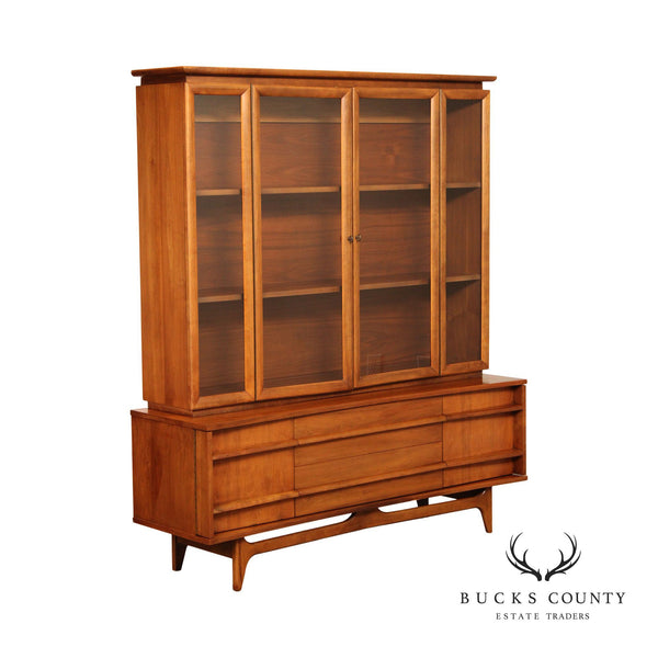 Young Manufacturing Co. Mid Century Modern Walnut China Cabinet