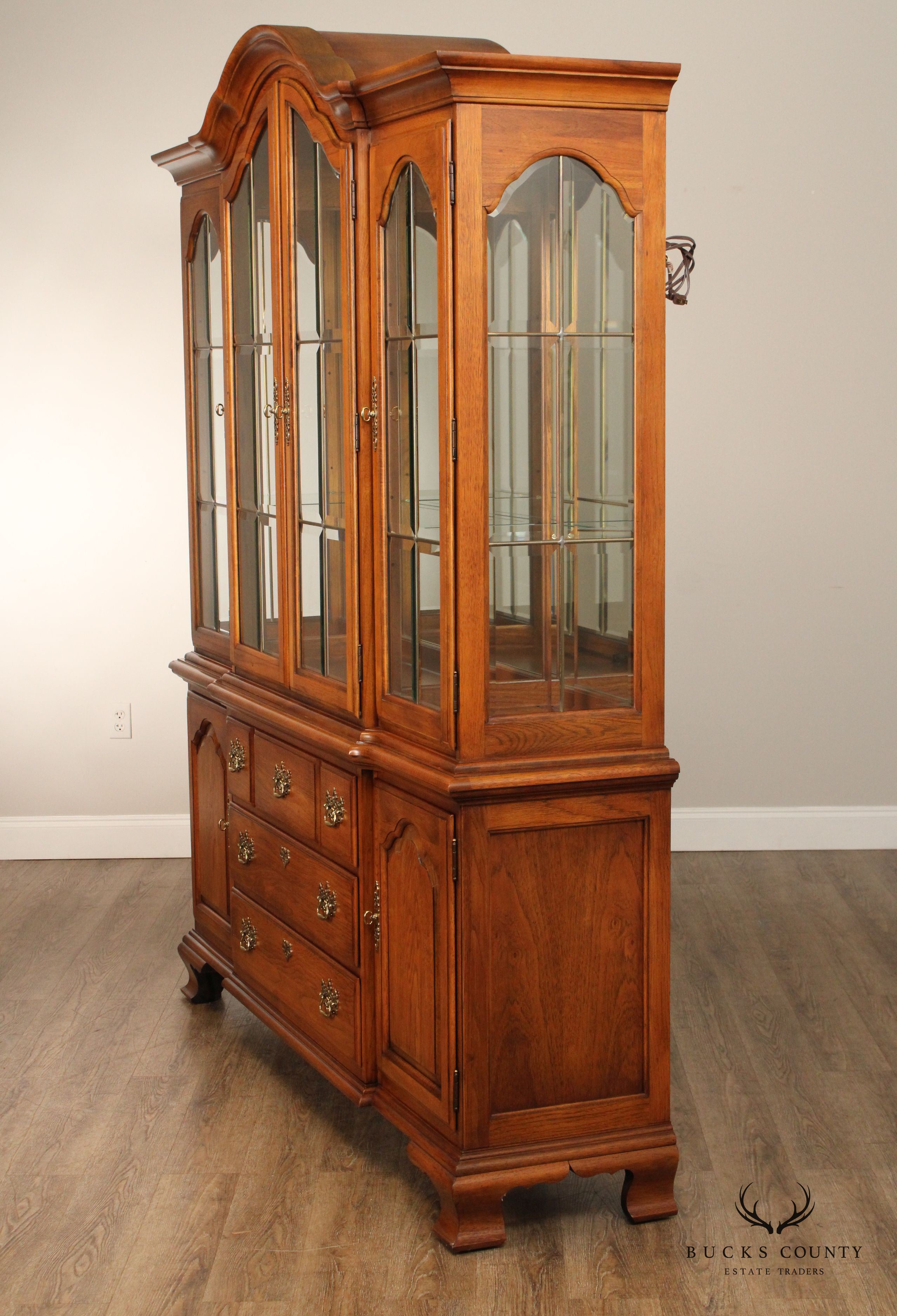 Thomasville Fisher Park Oak Vintage China Cabinet