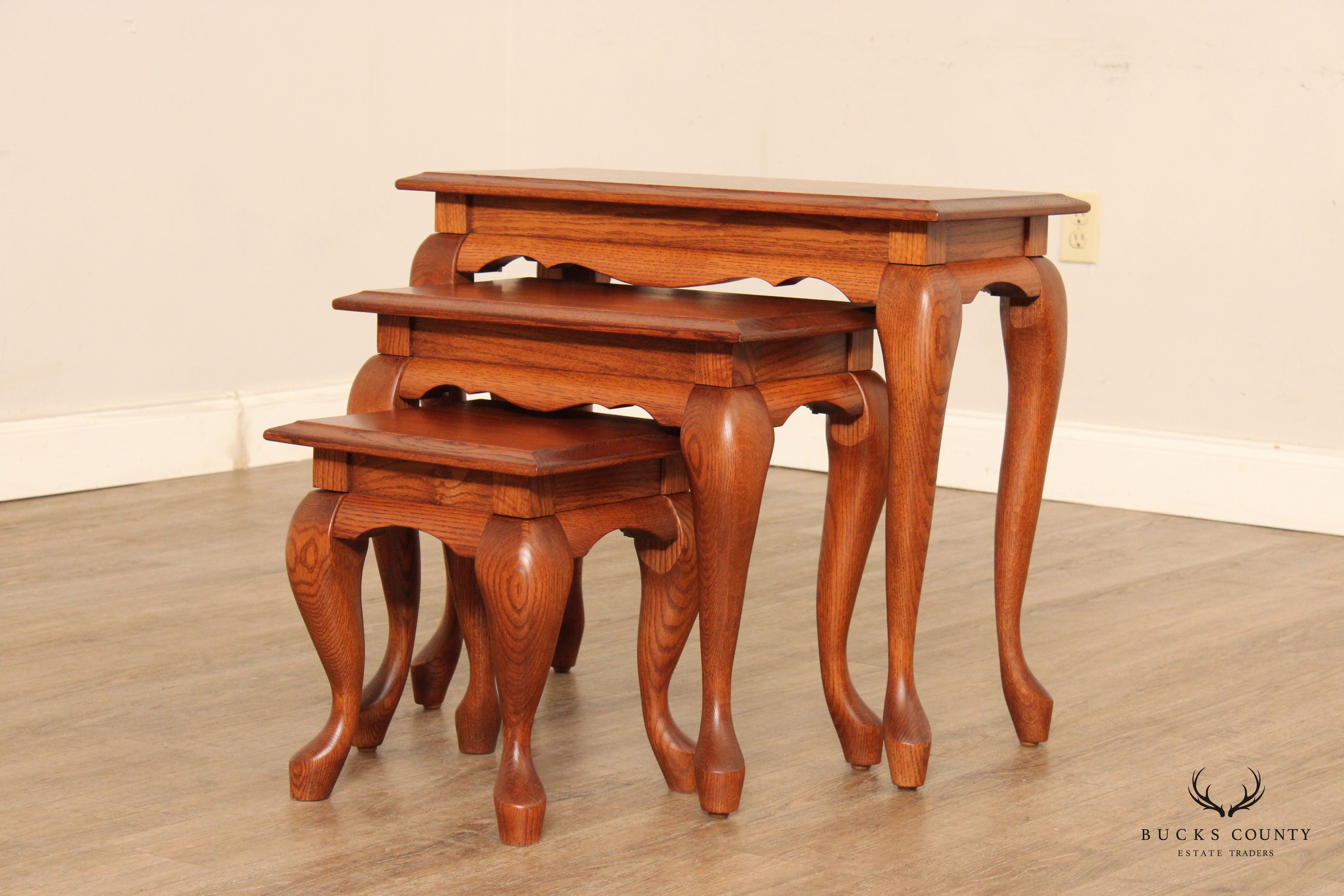 Queen Anne Style Oak Set of Three Nesting Tables