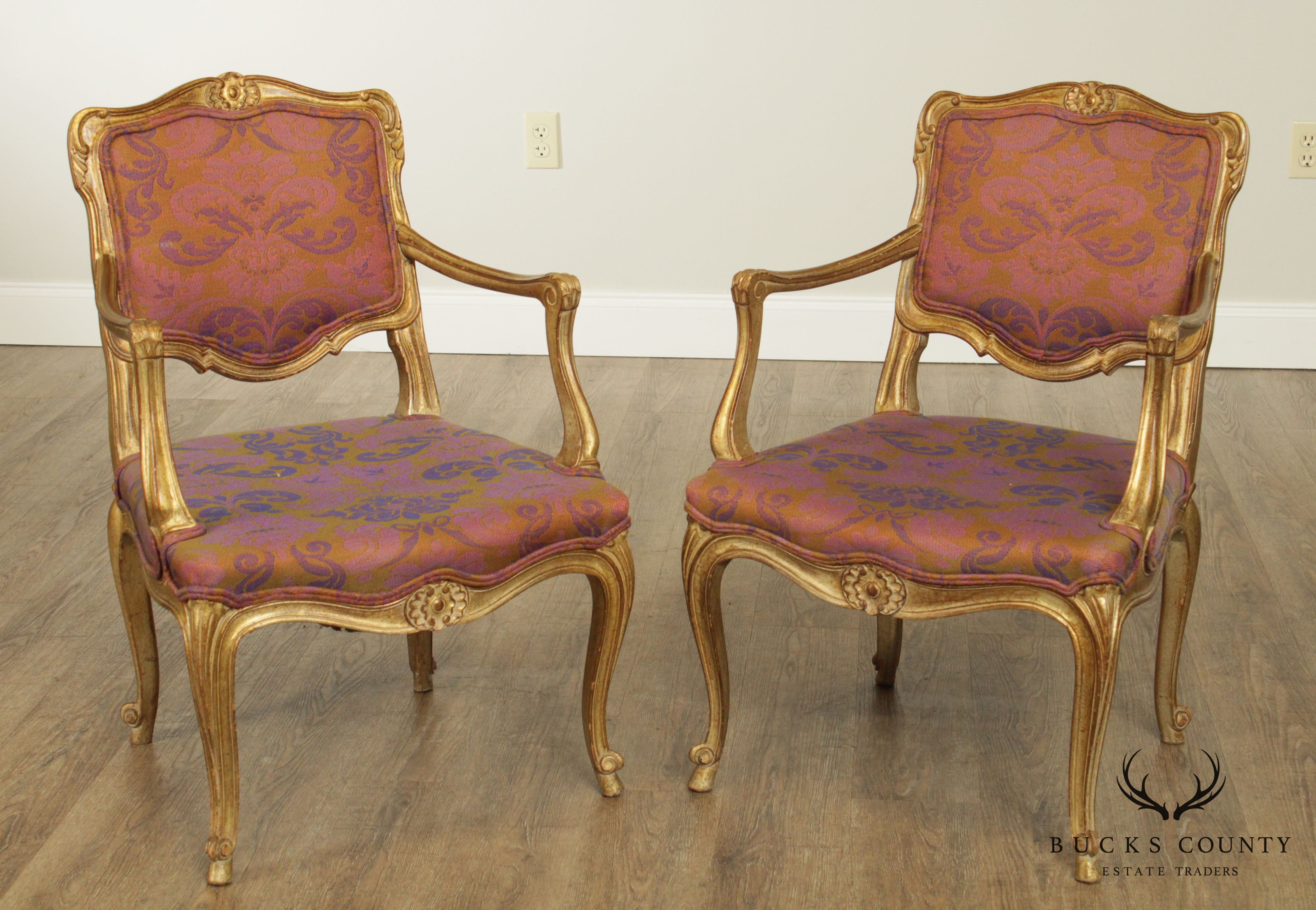 Hollywood Regency French Louis XV Style Vintage Gilt Wood Frame Pair Fauteuil Armchairs