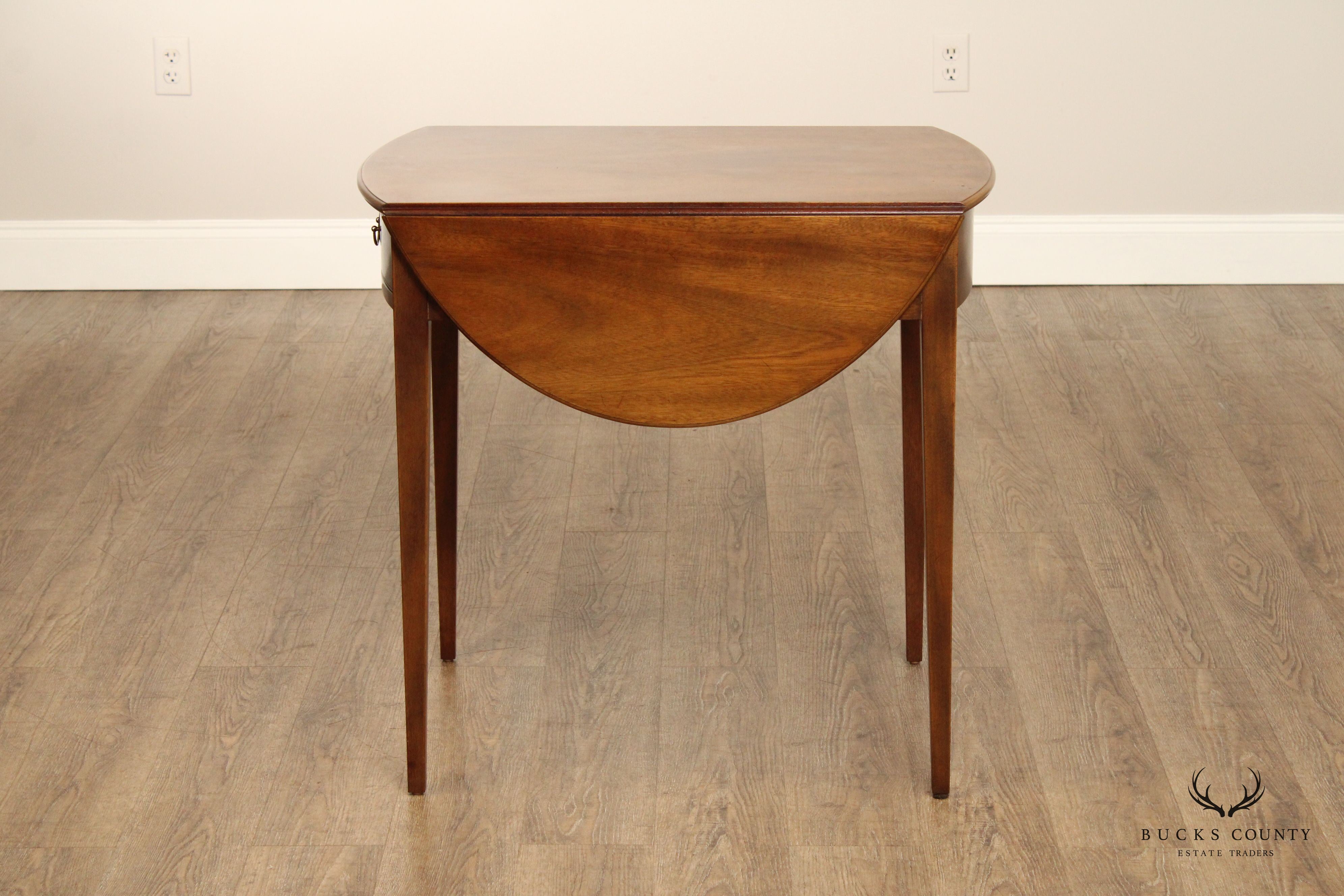 Kittinger Williamsburg Adaptation Mahogany Pembroke Side Table