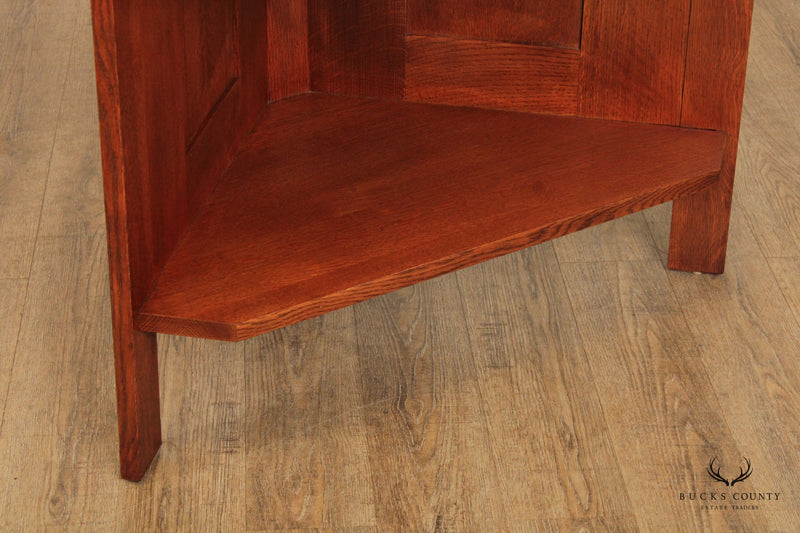 Stickley Mission Collection Oak 'Gus' Corner Table