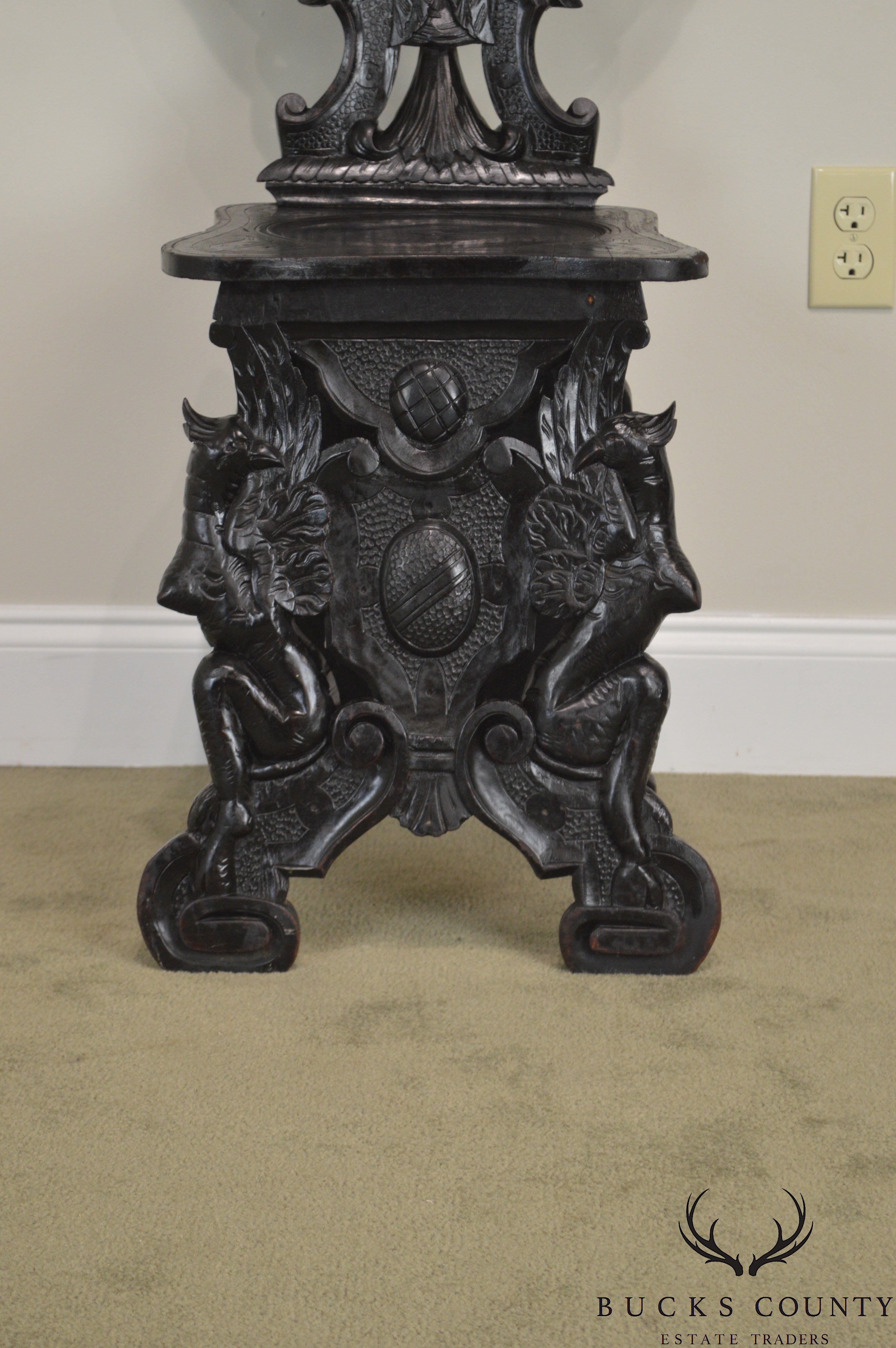 Italian Renaissance Antique Phoenix Carved Walnut Hall Chair