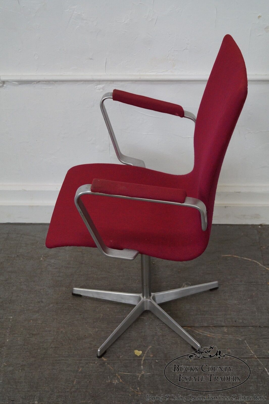 Fritz Hansen Mid Century Modern Swivel Oxford Aluminum Frame Office Arm Chair