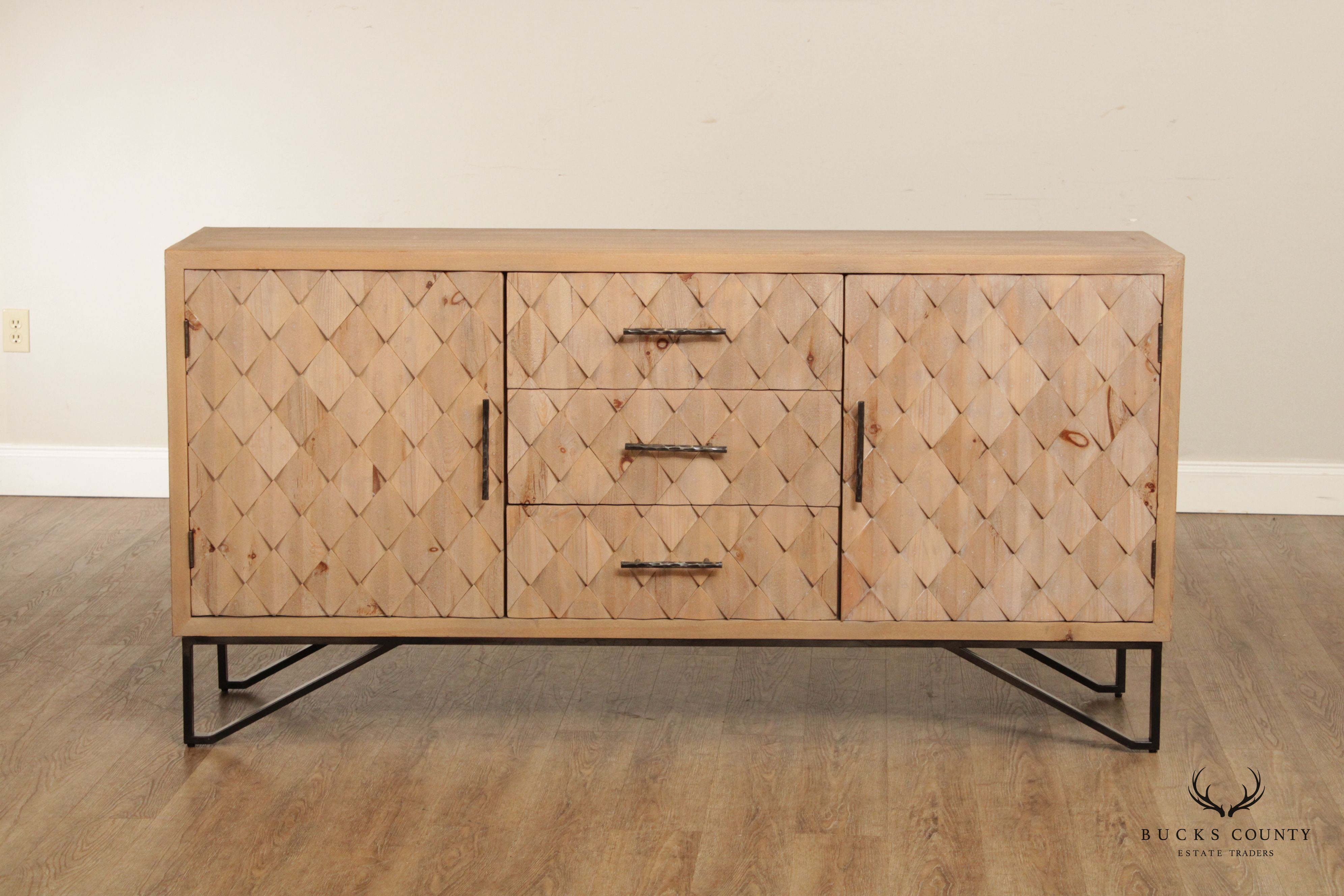 Furniture Classics Industrial Style 'Giovanni' Sideboard