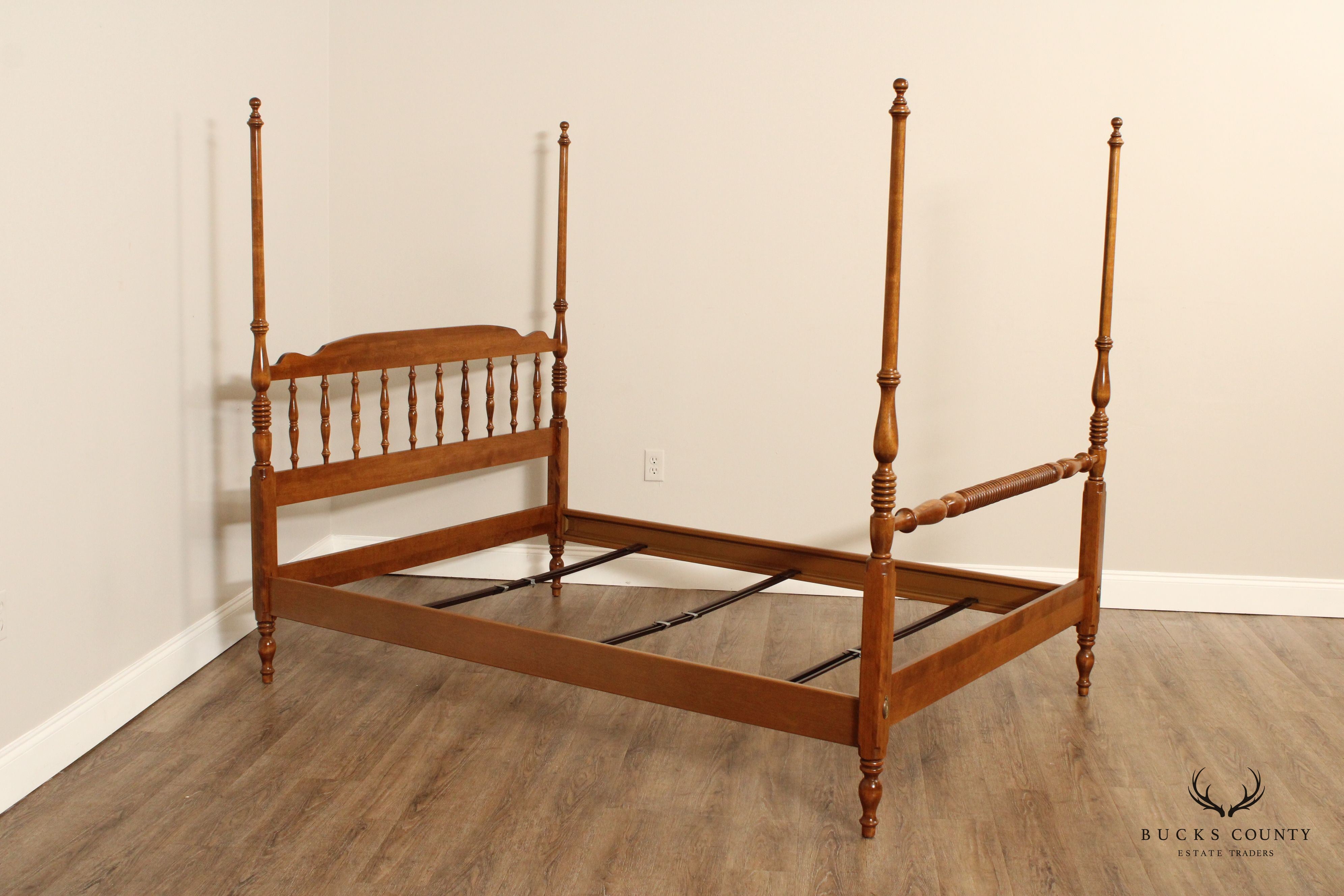 Ethan Allen Vintage Maple Full-Size Poster Bed