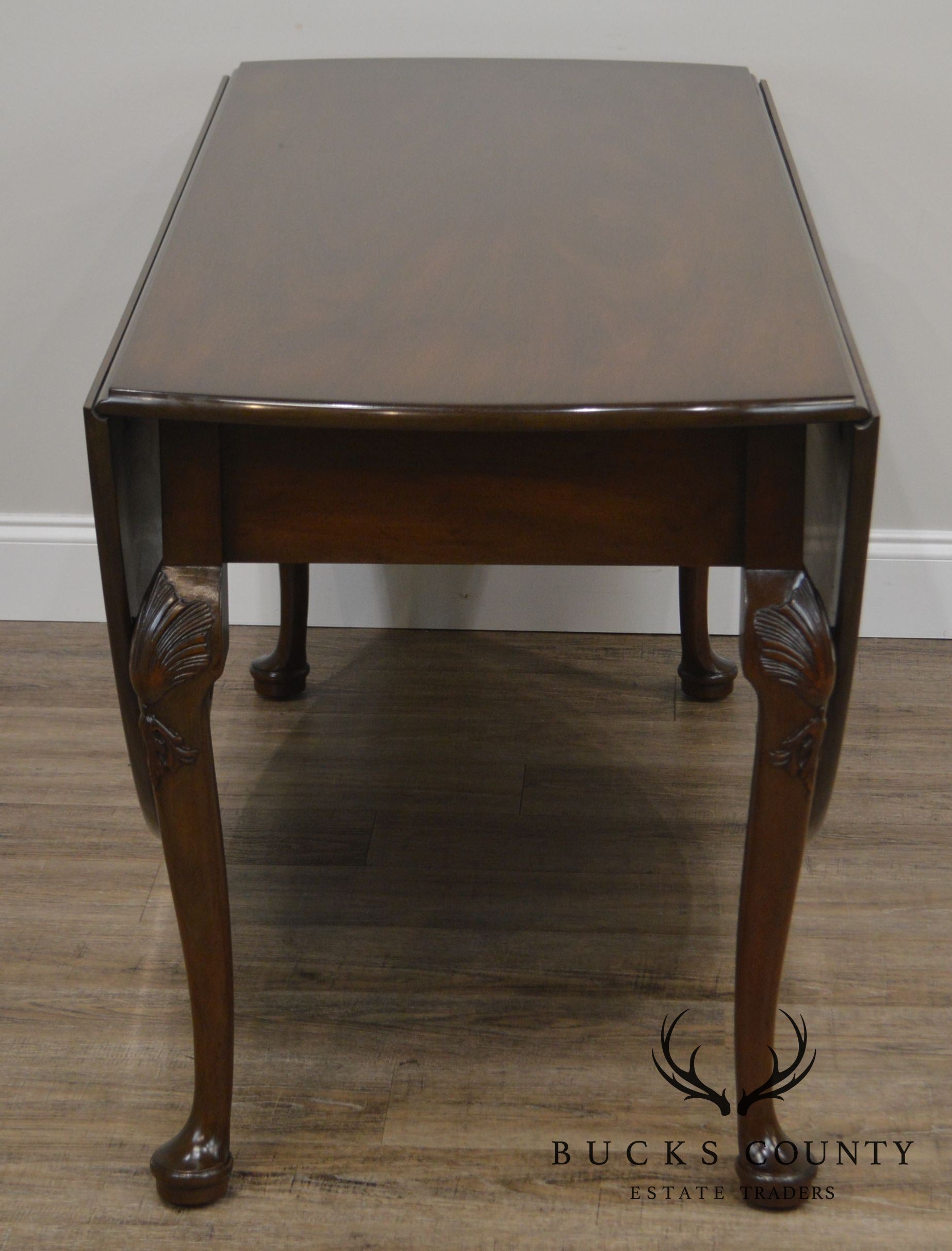 Kittinger Colonial Williamsburg CW117 Mahogany Large Drop Leaf Gate Leg Dining Table