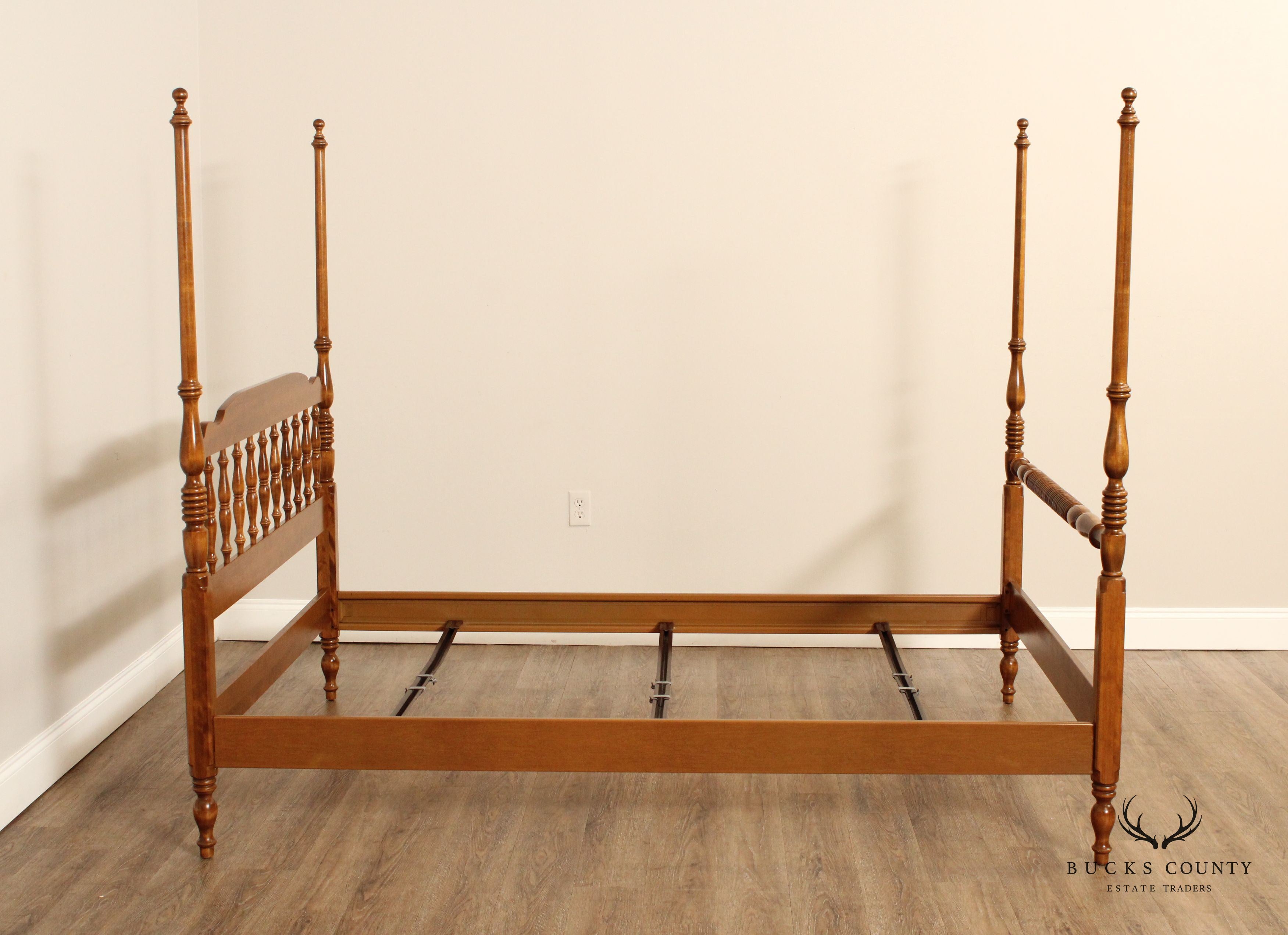 Ethan Allen Vintage Maple Full-Size Poster Bed