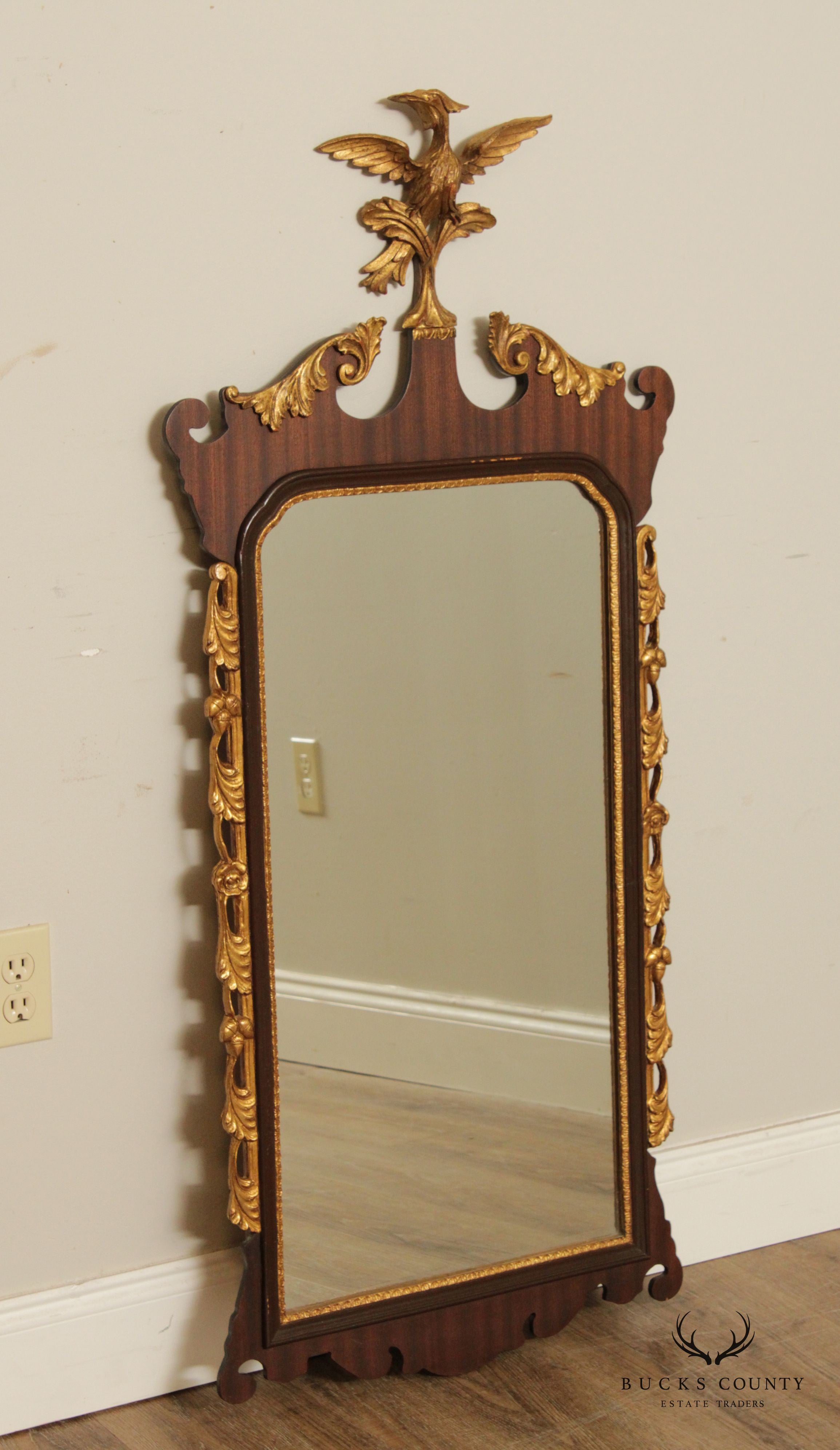 Carvers' Guild Chippendale Style Striped Mahogany Eagle Carved Wall Mirror