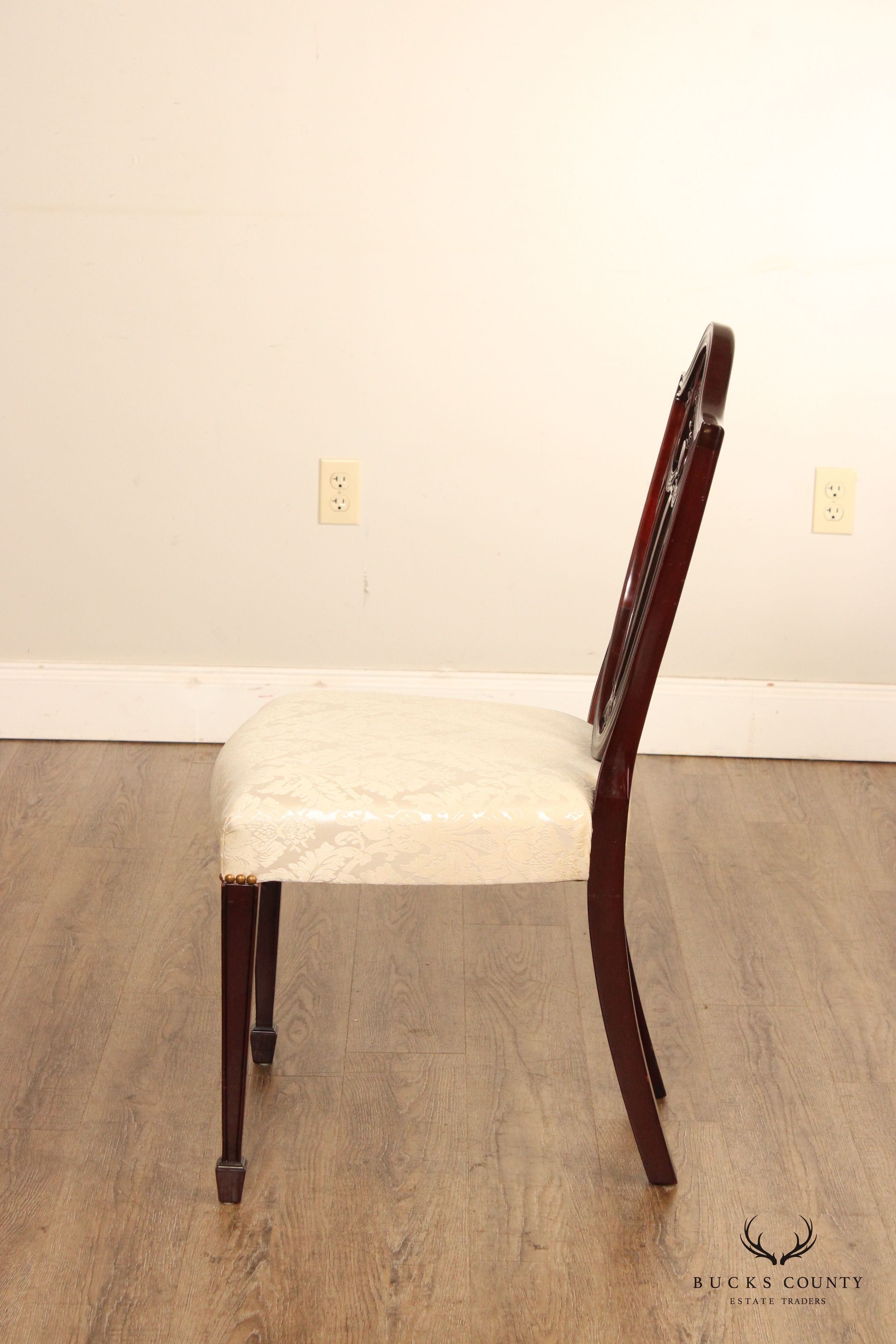 Kindel Hepplewhite Style Mahogany Shield Back Dining Side Chair