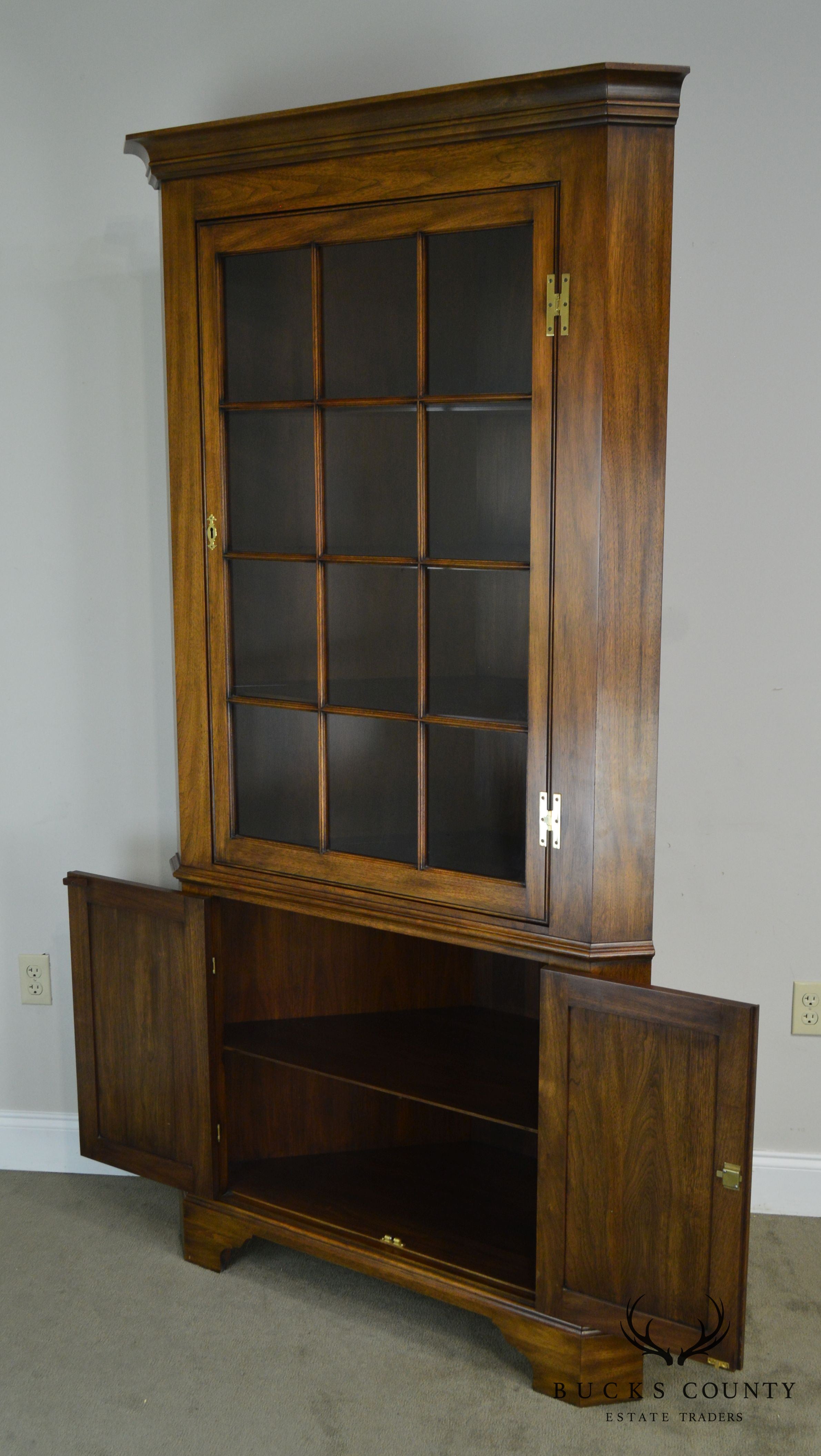 Henkel Harris Solid Walnut Large 12 Pane Corner Cabinet Circa 1994