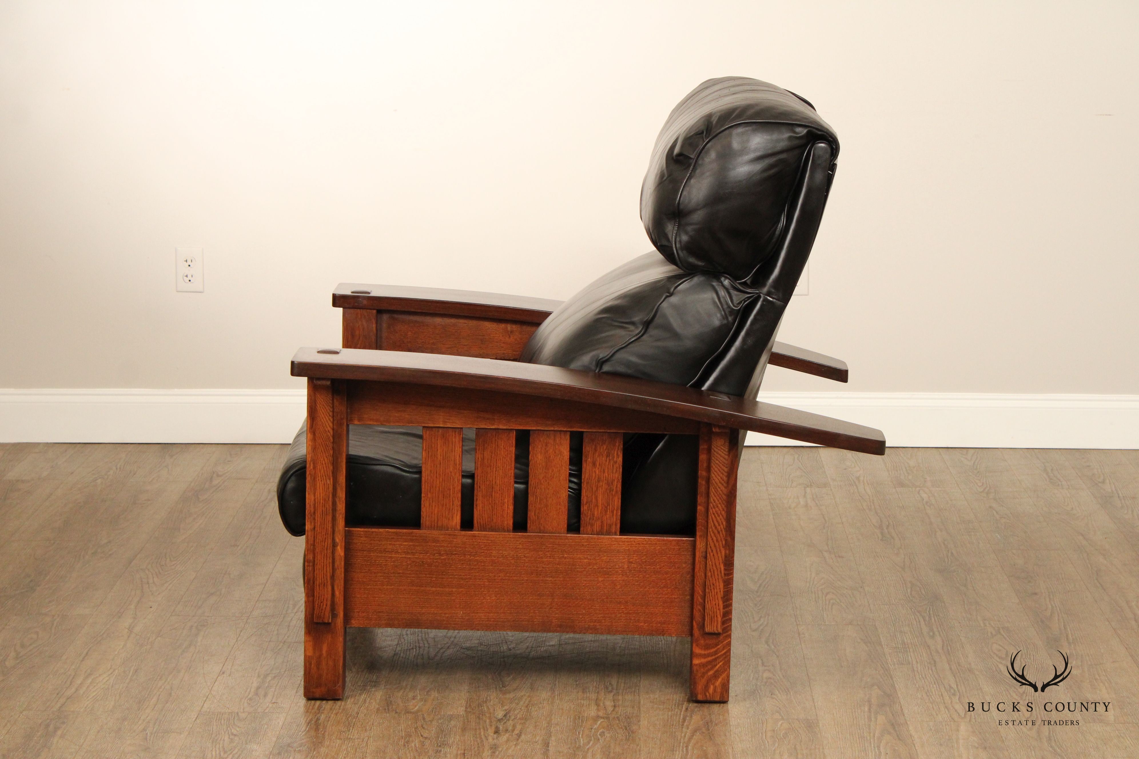 STICKLEY MISSION COLLECTION OAK BOW ARM RECLINING MORRIS CHAIR