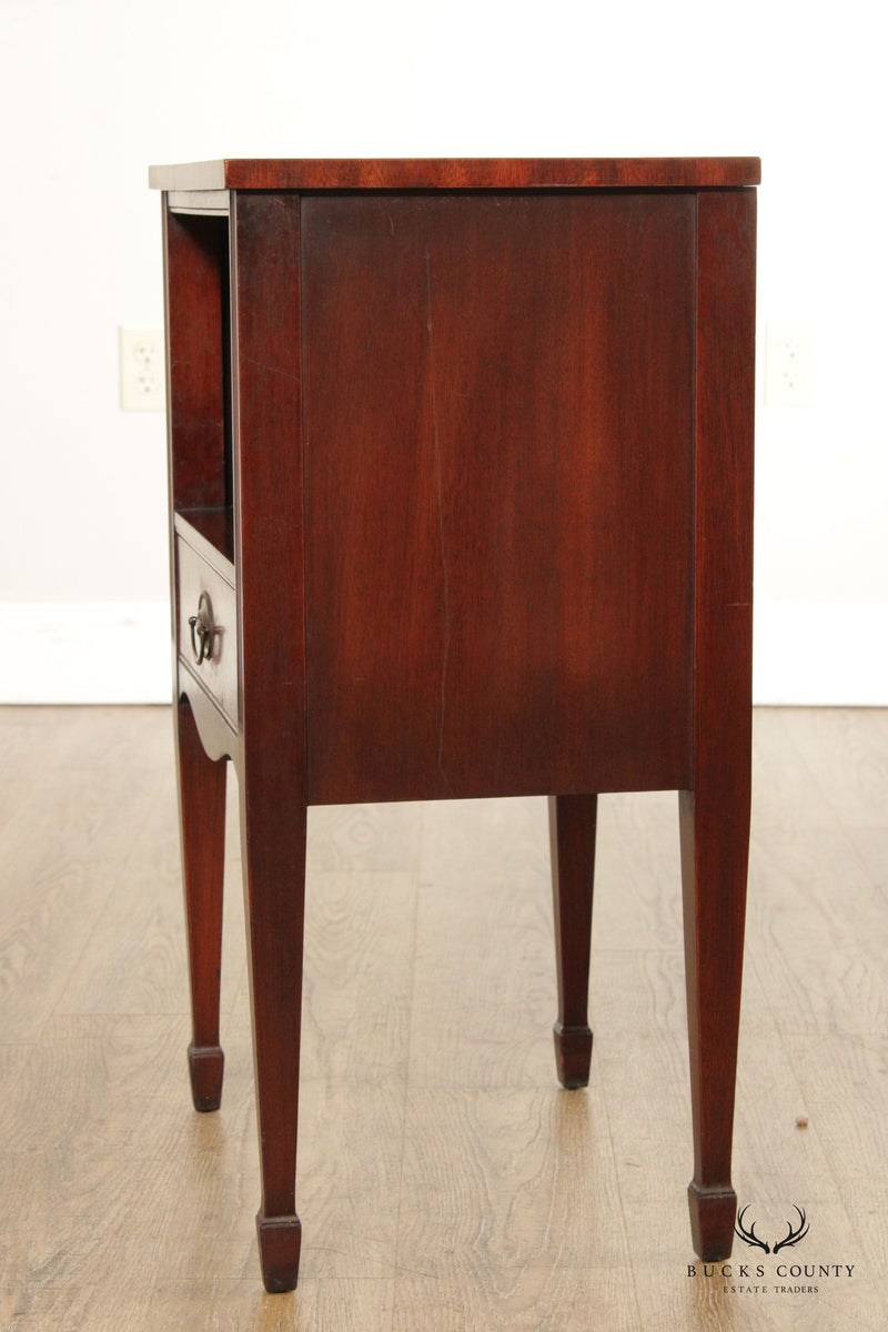 Kindel Federal Style Vintage Pair of Mahogany Nightstands