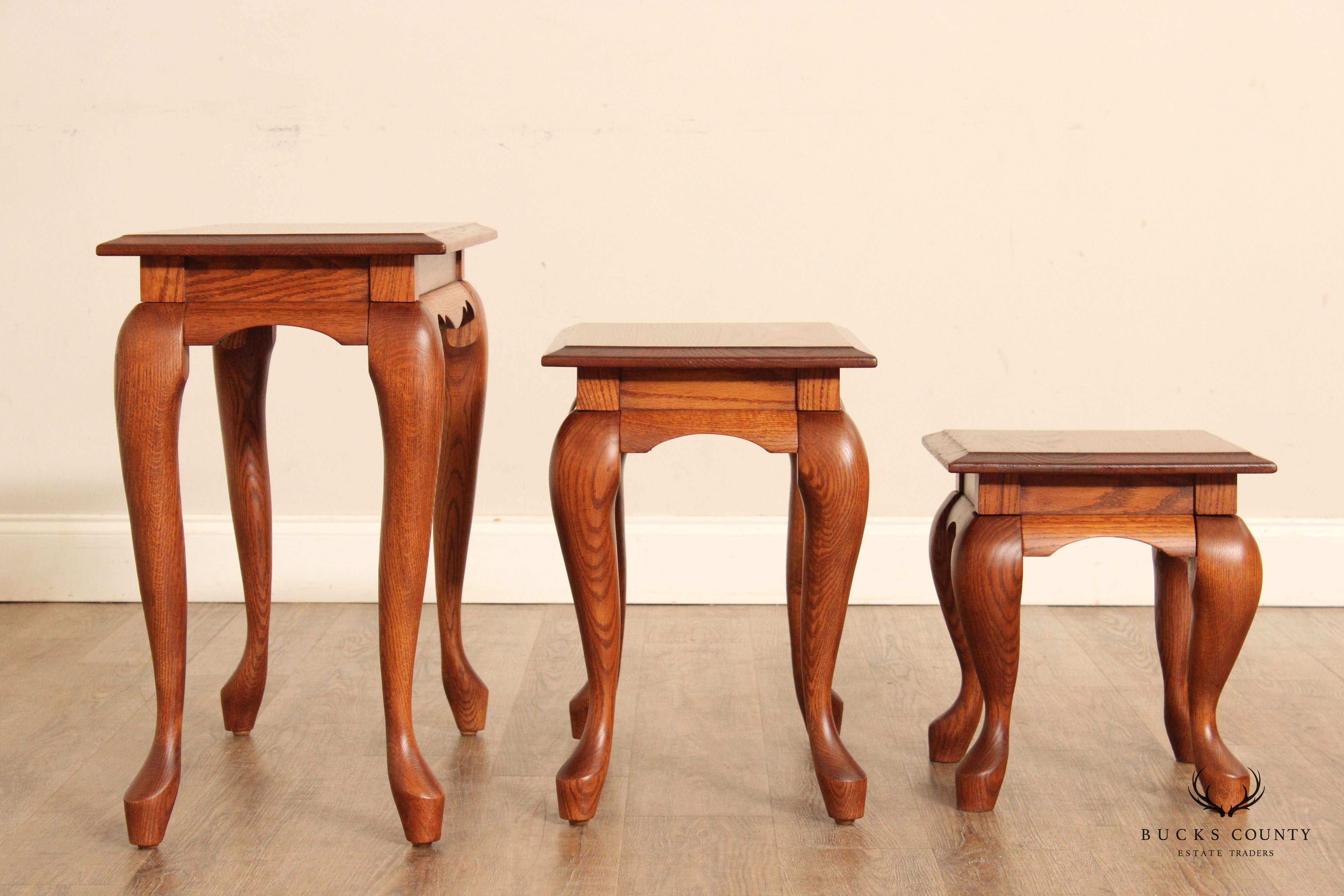 Queen Anne Style Oak Set of Three Nesting Tables