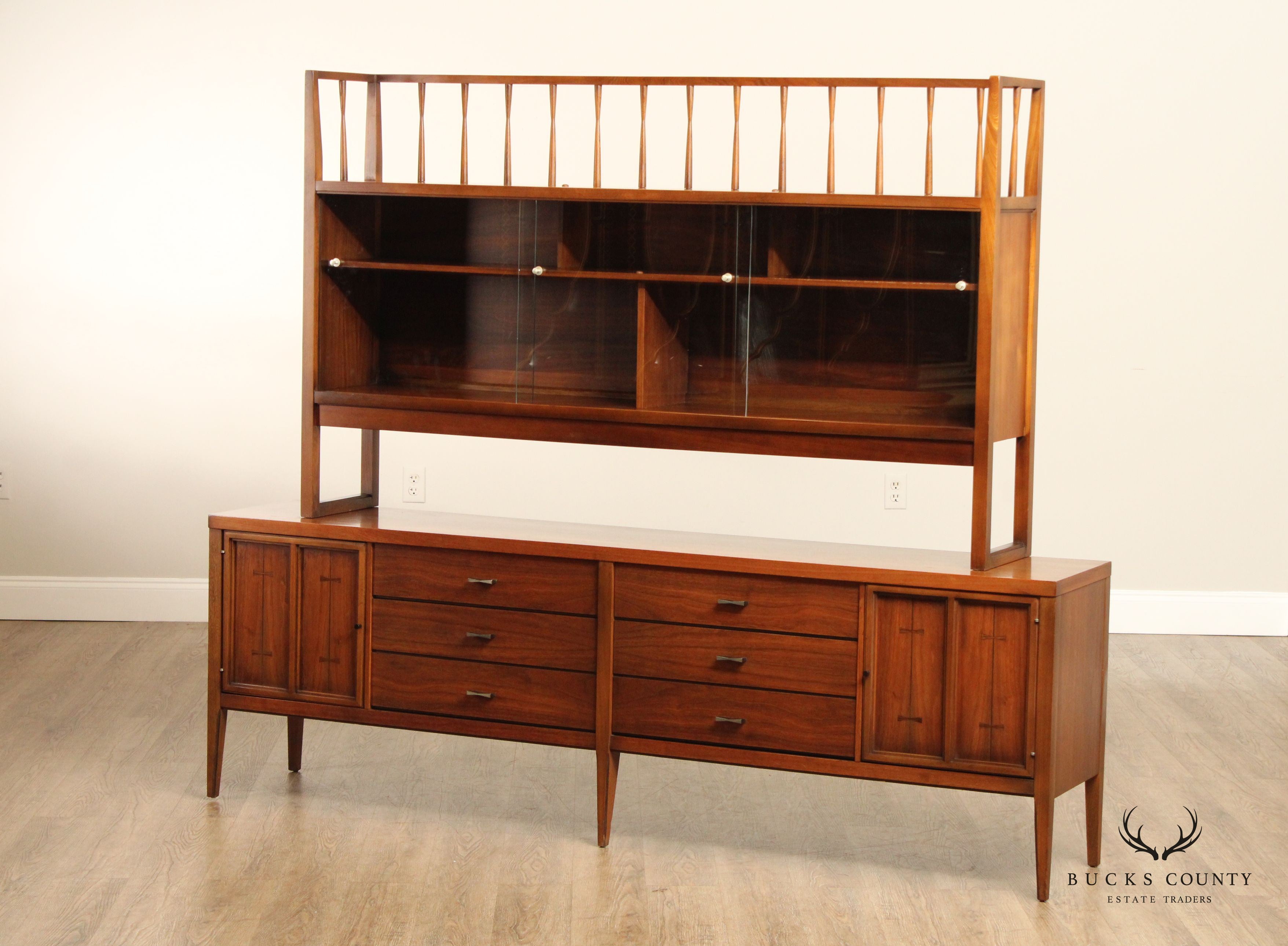 Lane Mid Century Modern Walnut Credenza China Cabinet Bookcase