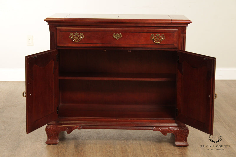 Stanley 'Stoneleigh' Furniture Chippendale Style Mahogany Flip-Top Server