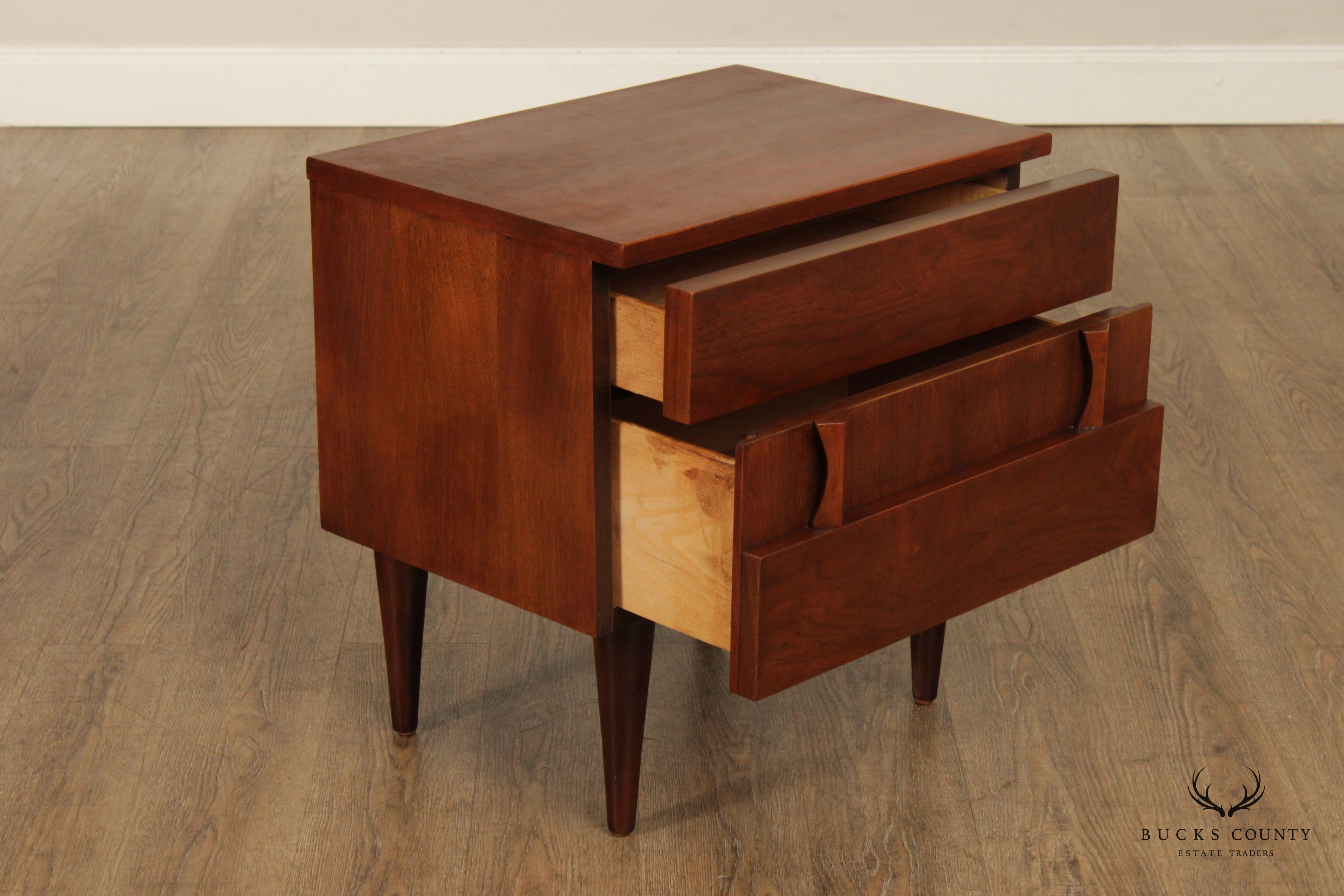 American of Martinsville Mid Century Modern Pair Walnut Nightstands