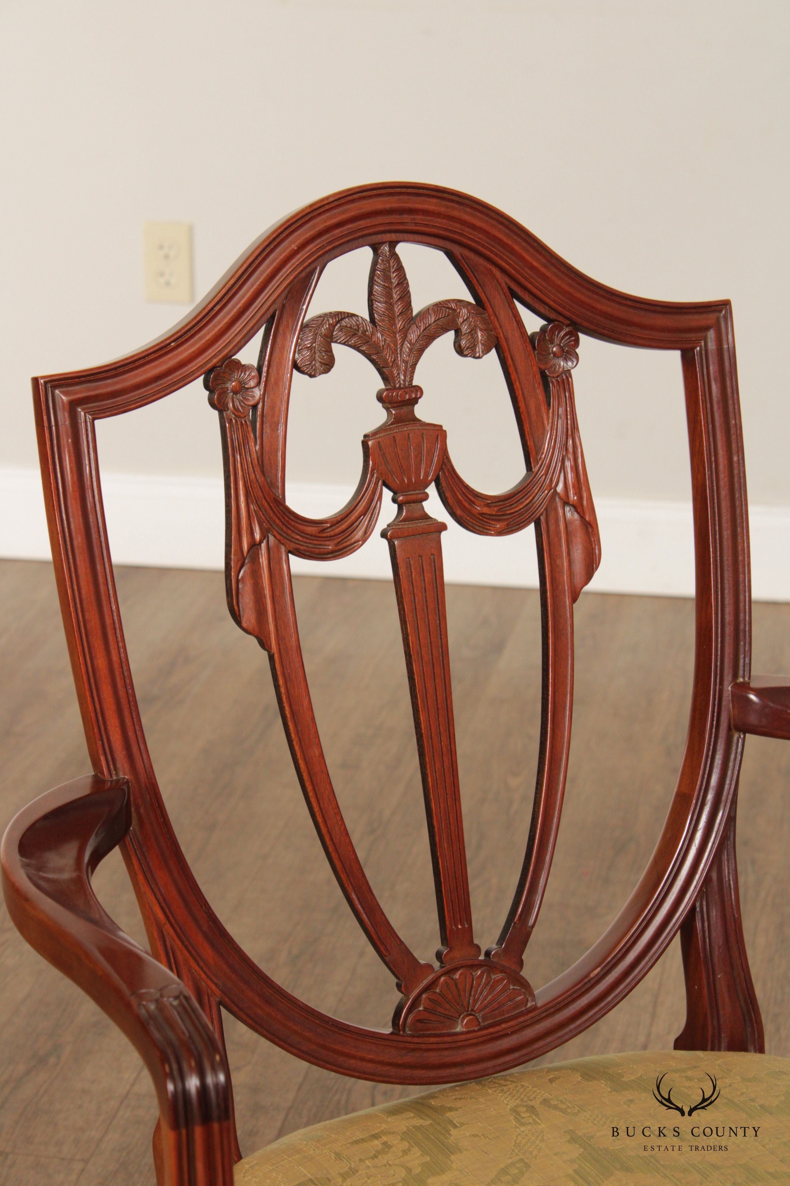 Kindel Hepplewhite Style Set Five Carved Mahogany Shield Back Dining Chairs