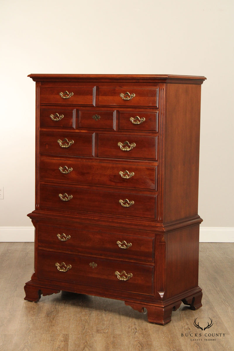 THOMASVILLE 'COLLECTORS CHERRY' CHIPPENDALE STYLE CHEST ON Chest
