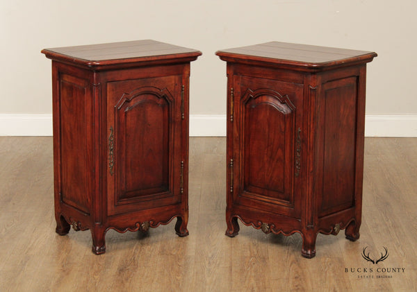French Louis XV Style Pair of Mahogany Nightstand Cabinets