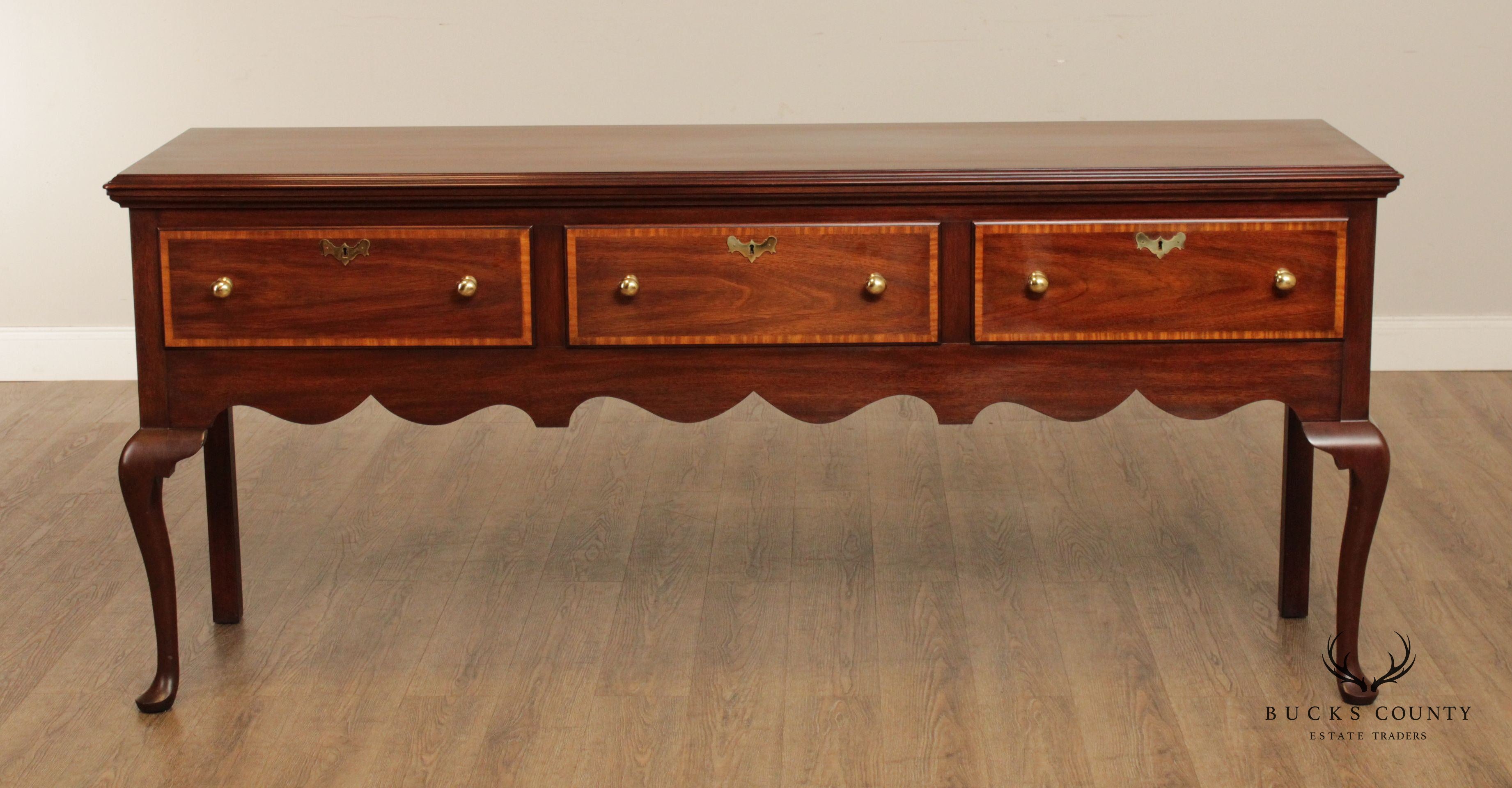 Henkel Harris Queen Anne Style 'Jamestown Colony' Mahogany Sideboard