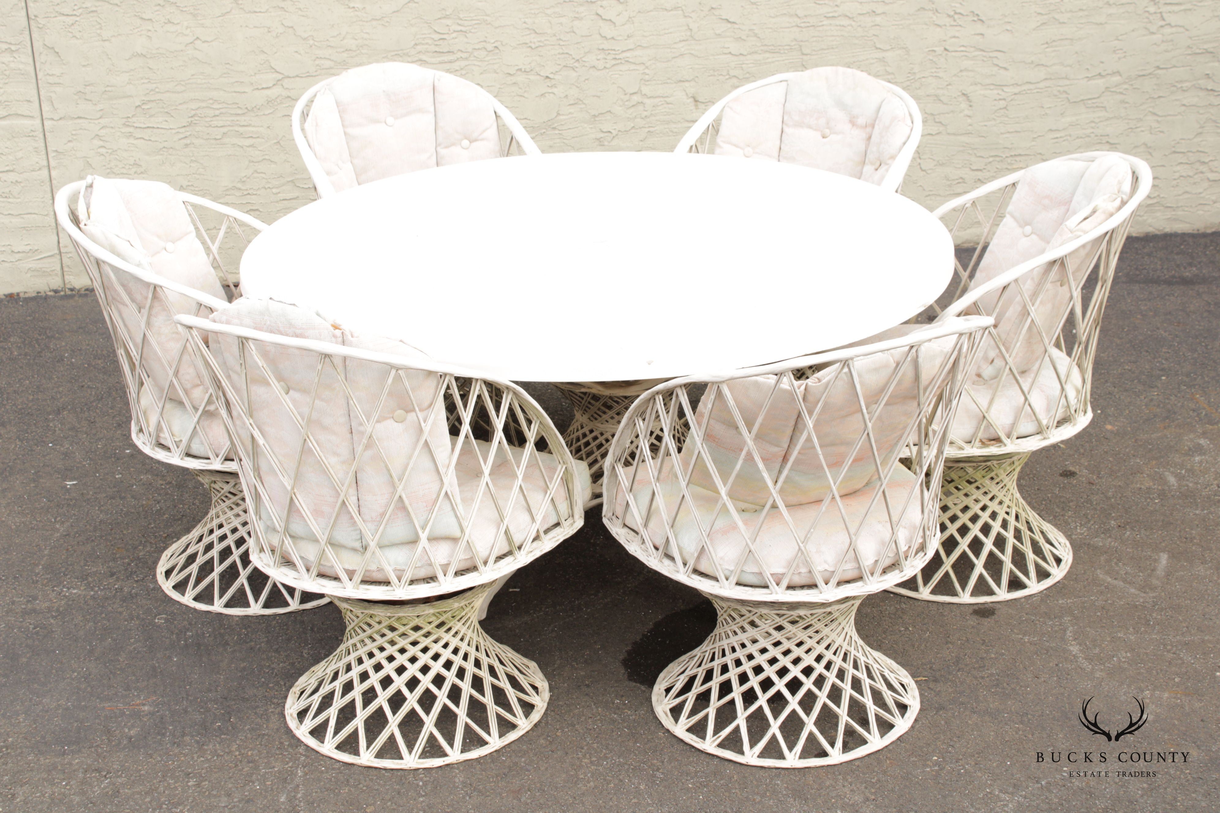 Russell Woodard Mid Century Modern Spun Fiberglass Patio Dining Set