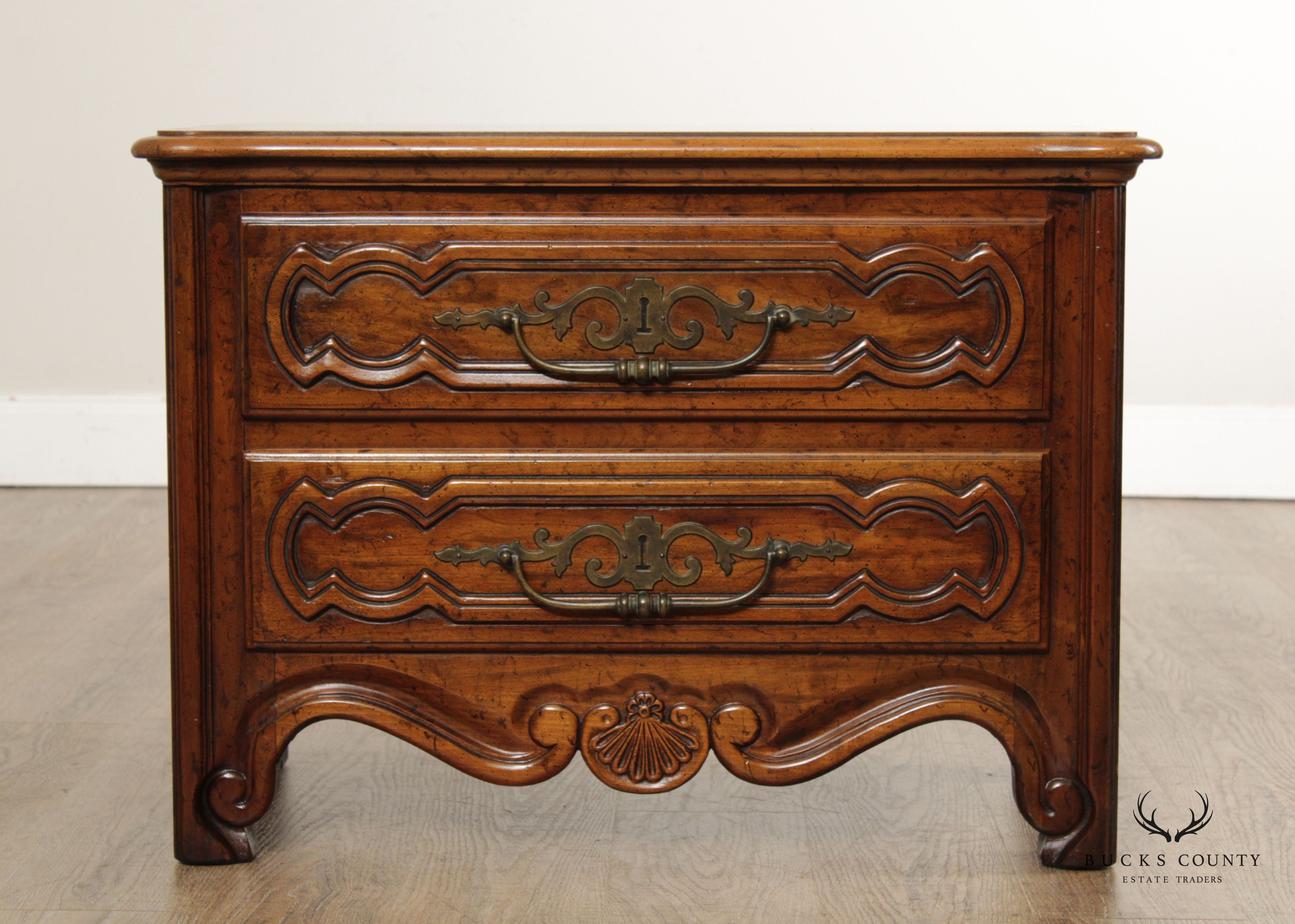 French Provincial Style Vintage Pair of Carved Walnut Nightstands