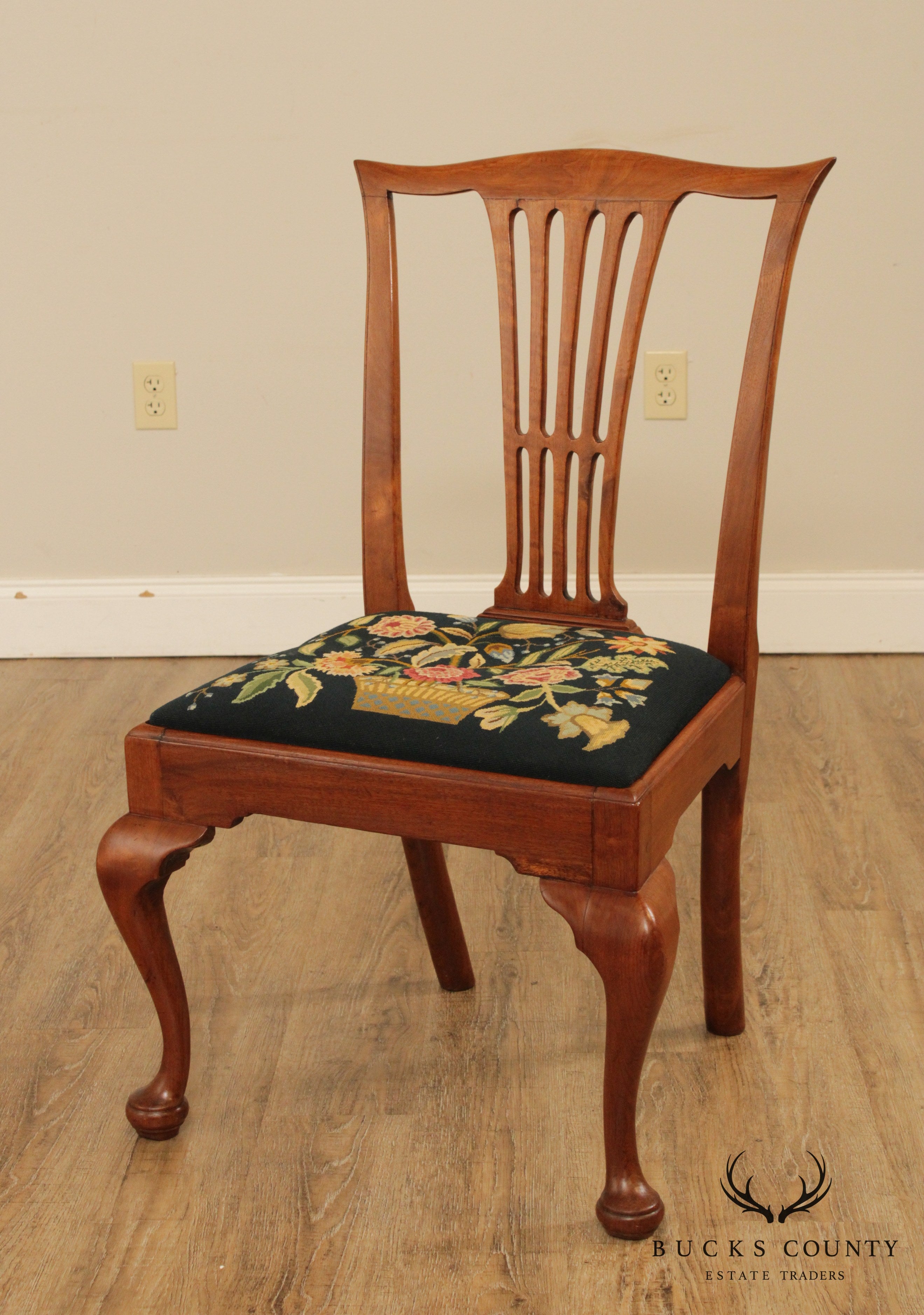 18th Century Antique American Mahogany Queen Anne Side Chair