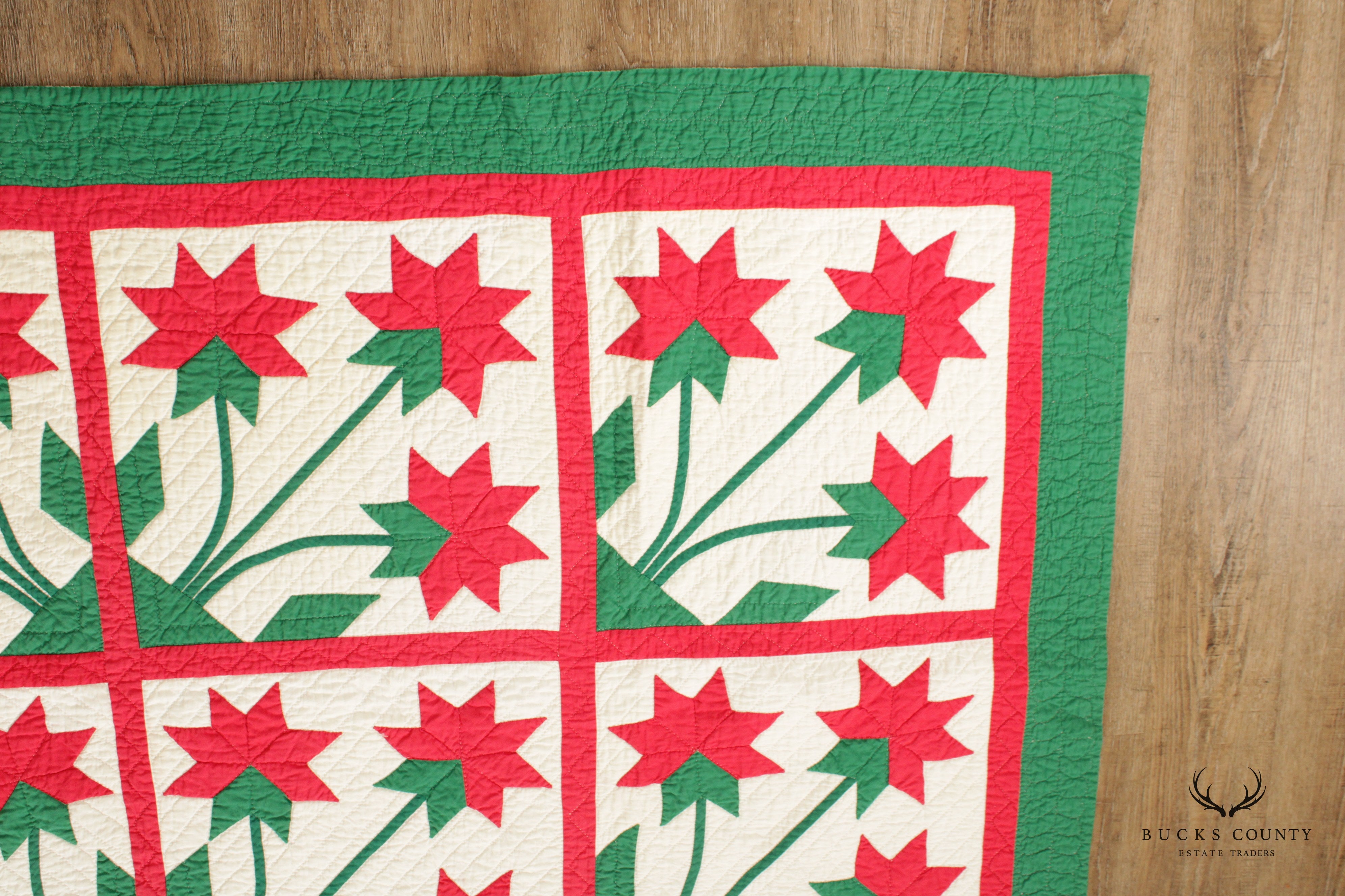 Early 20th Century Poinsettia Applique Christmas Quilt